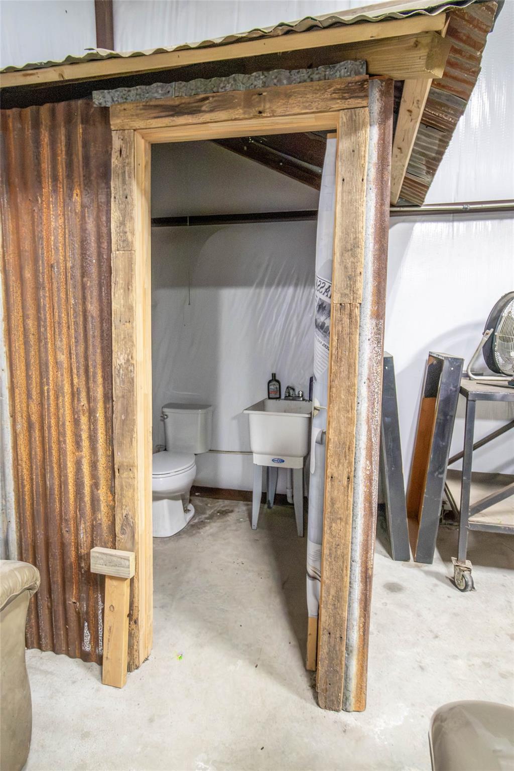 main property photo 27