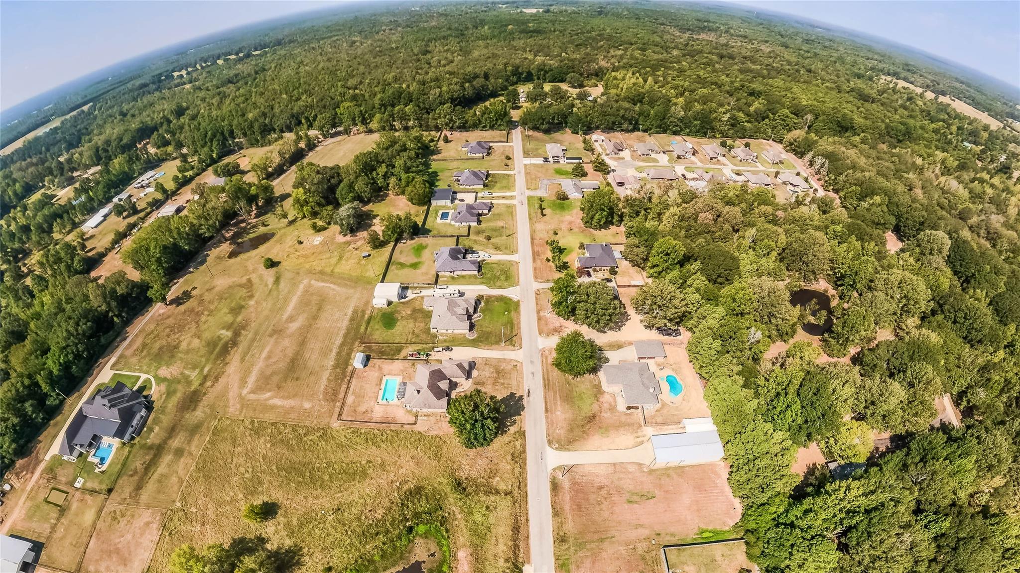 main property photo 33