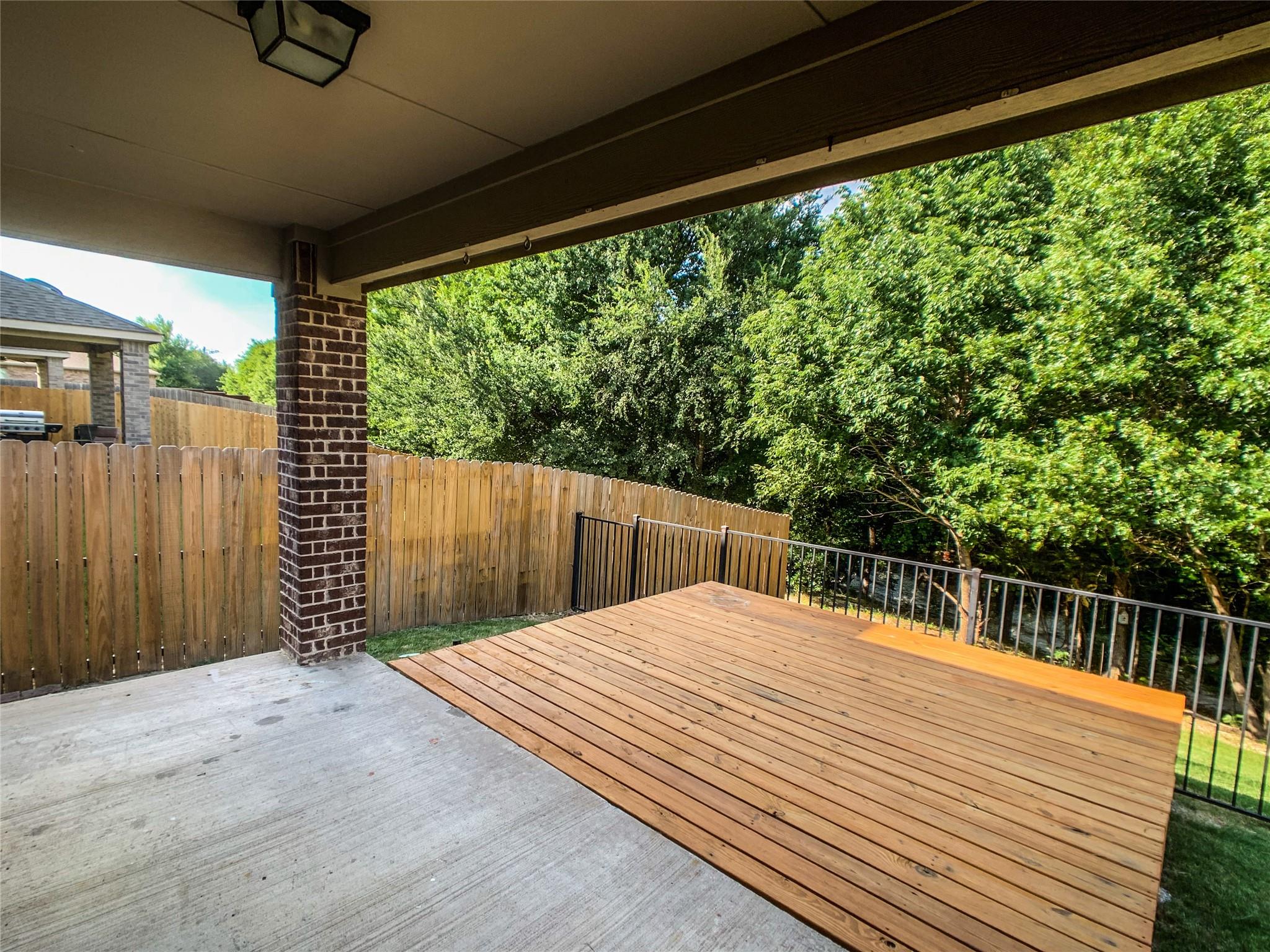 main property photo 21