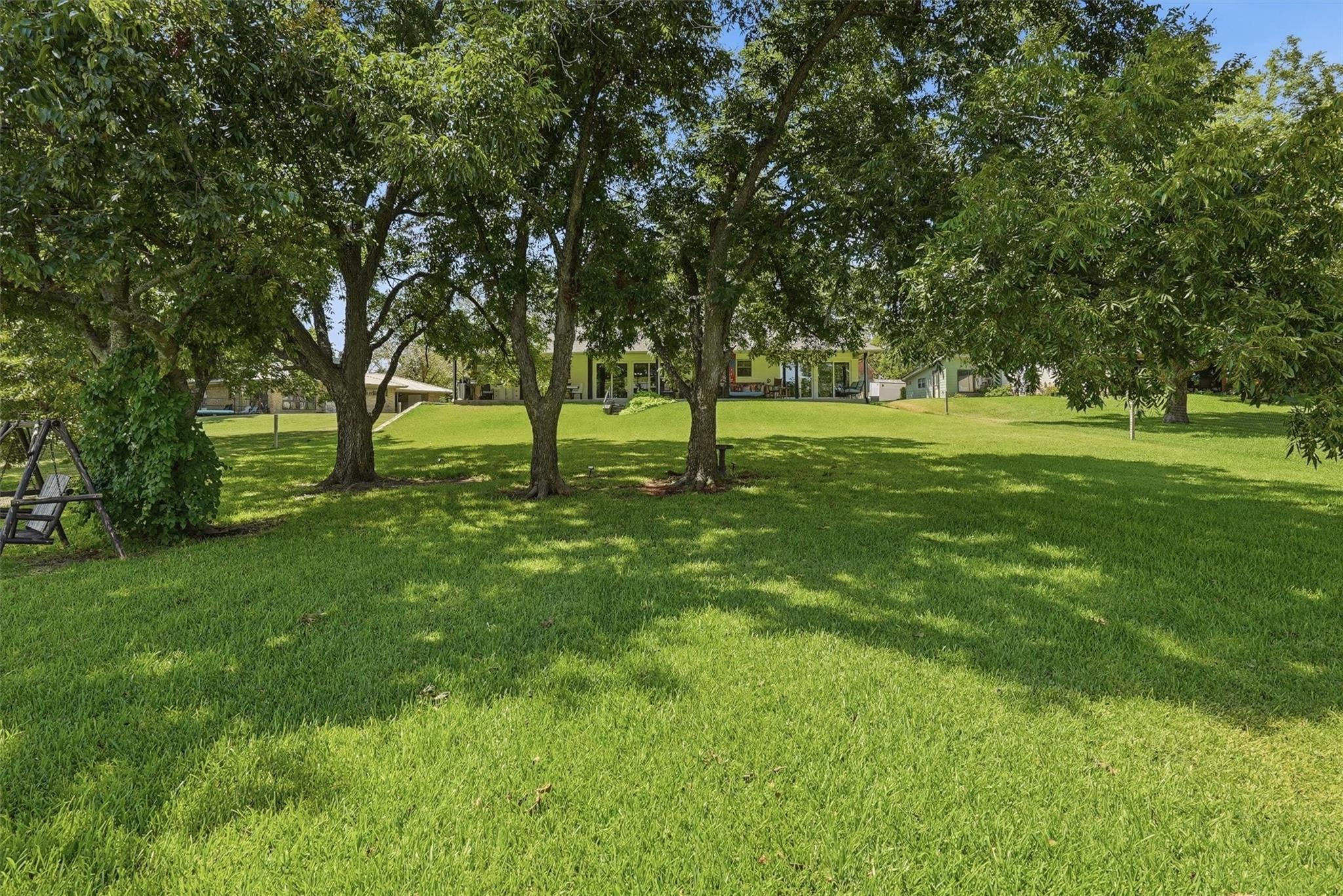 main property photo 27