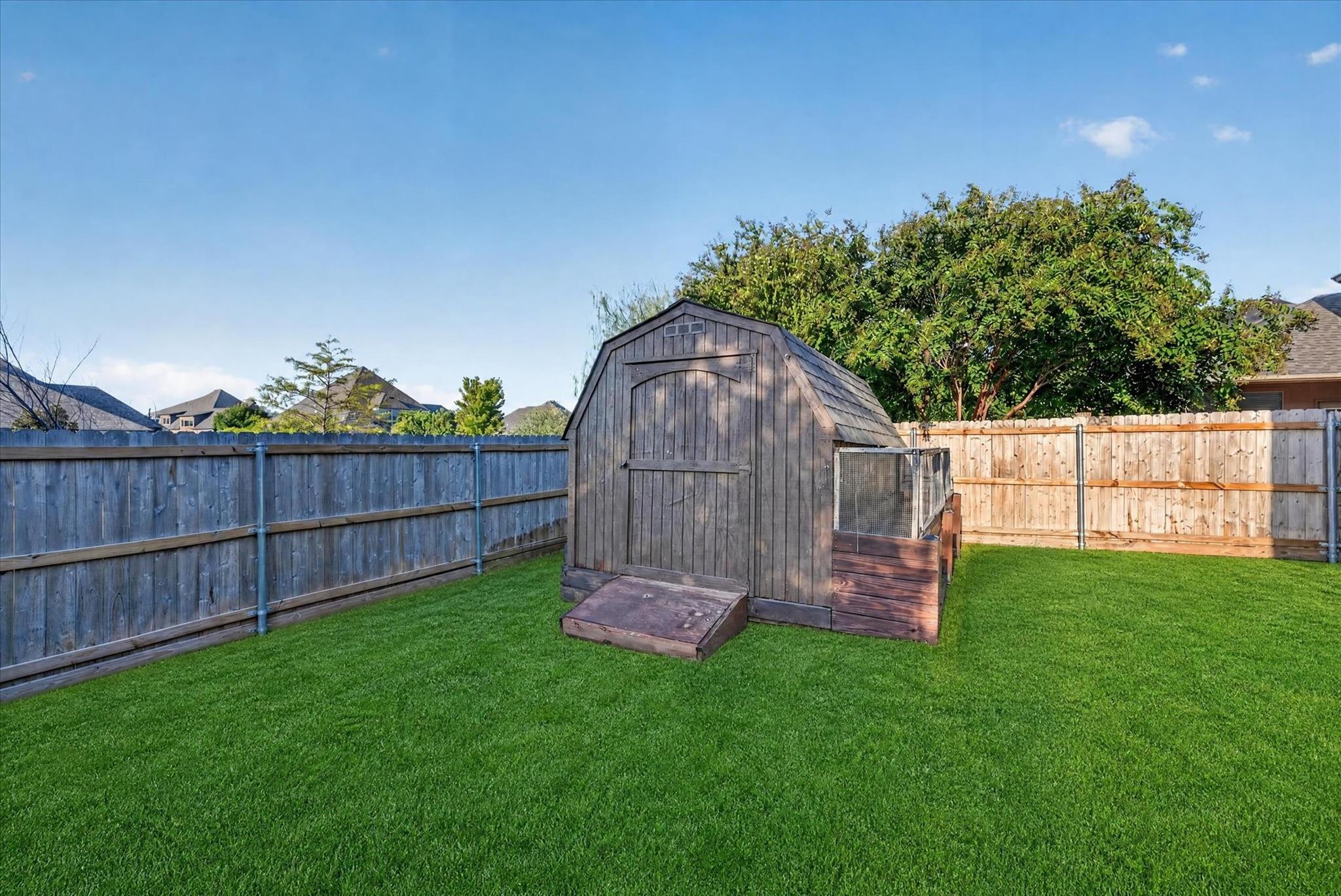 main property photo 33