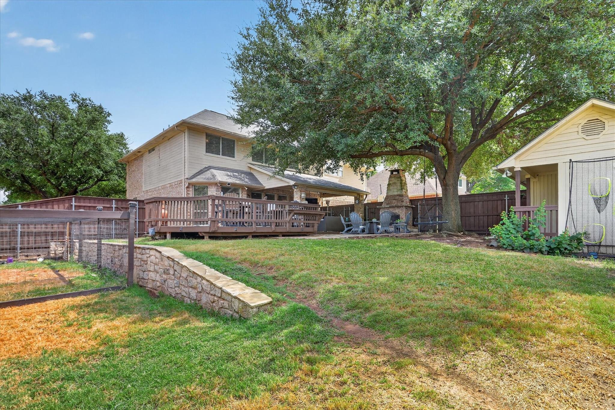 main property photo 37