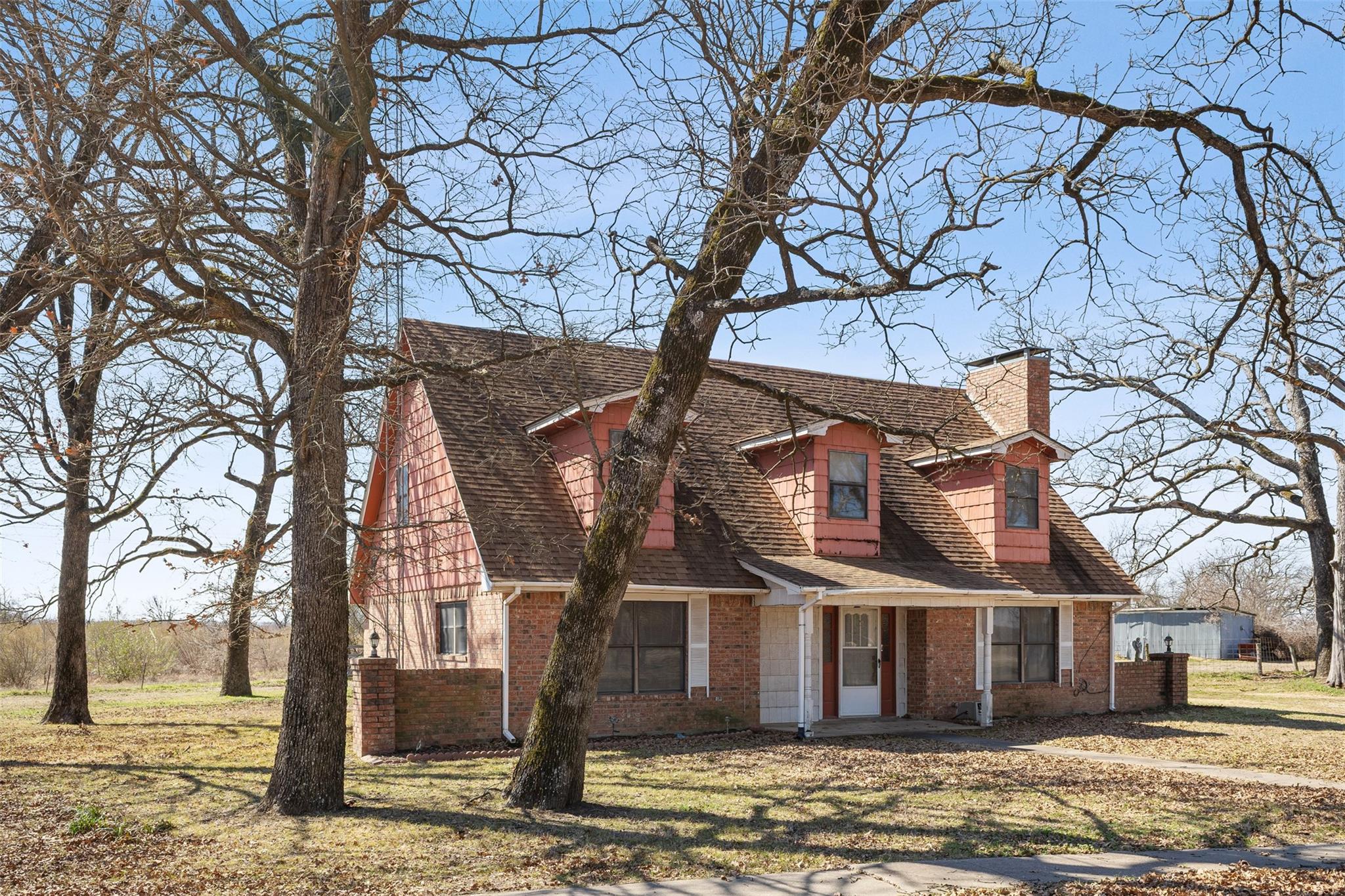 main property photo 2
