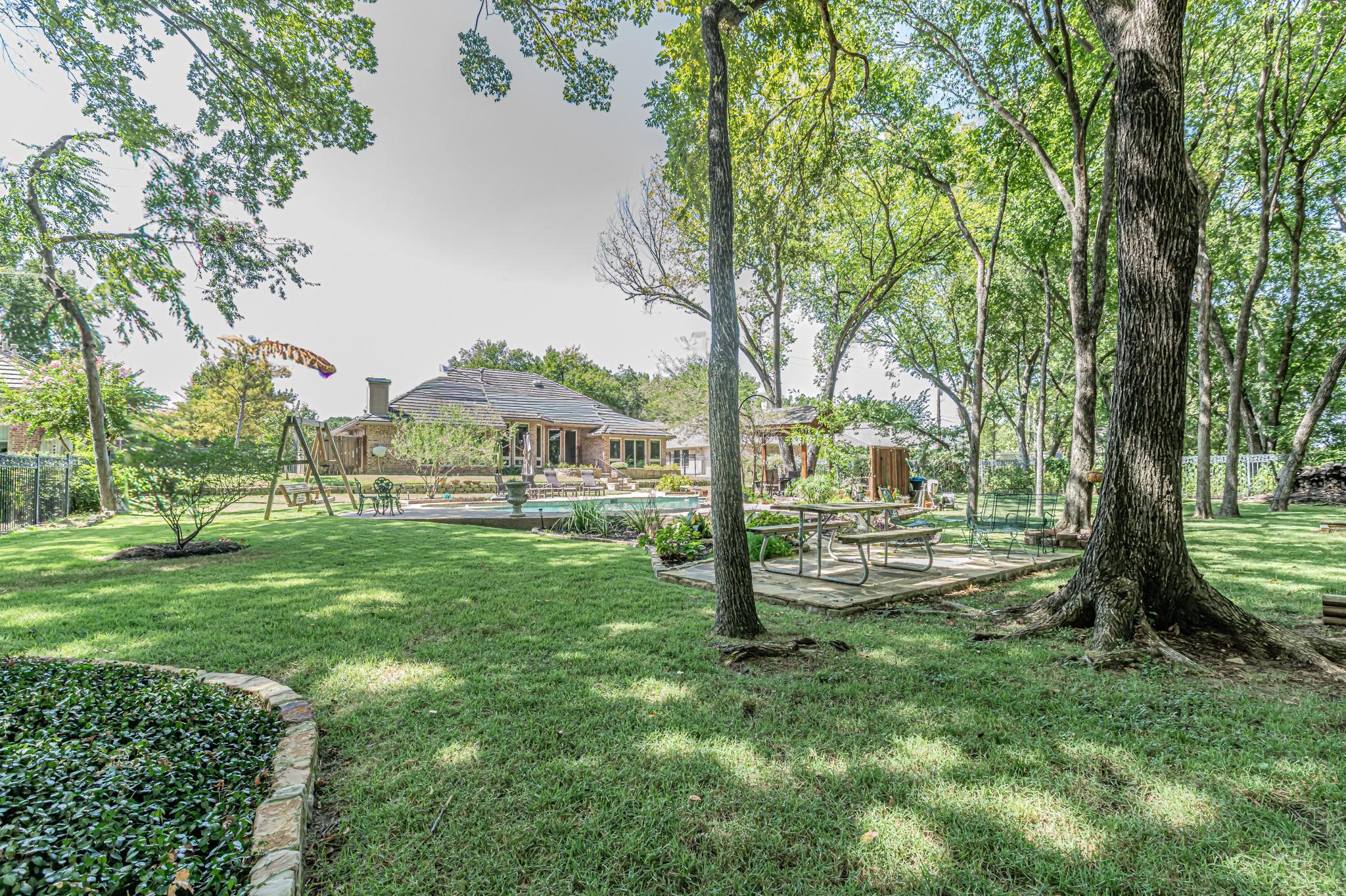 main property photo 31