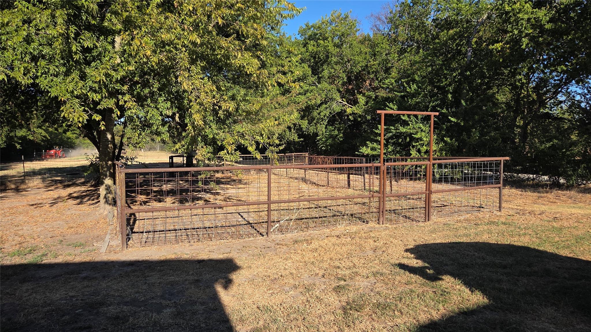 main property photo 21