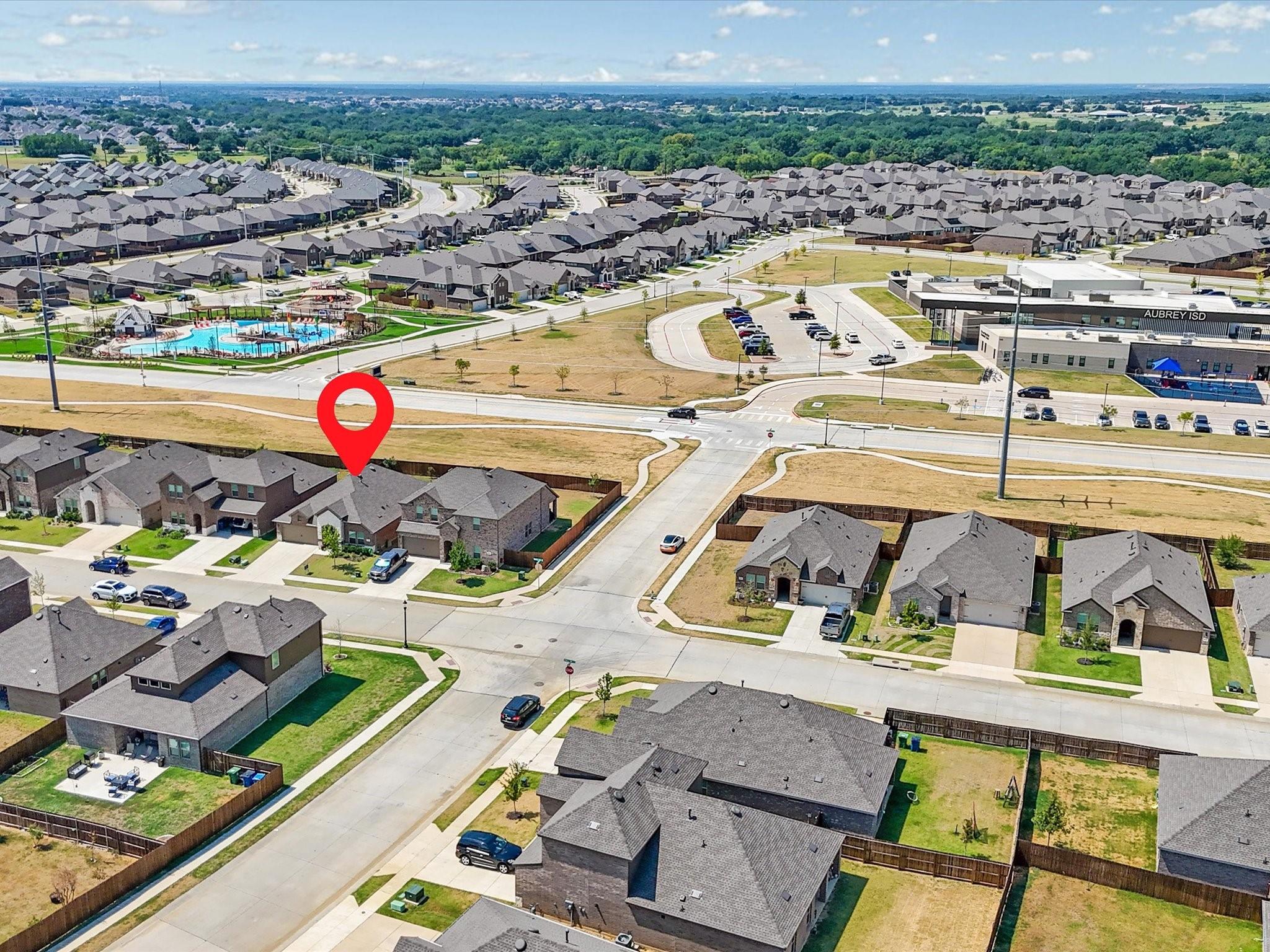 main property photo 8