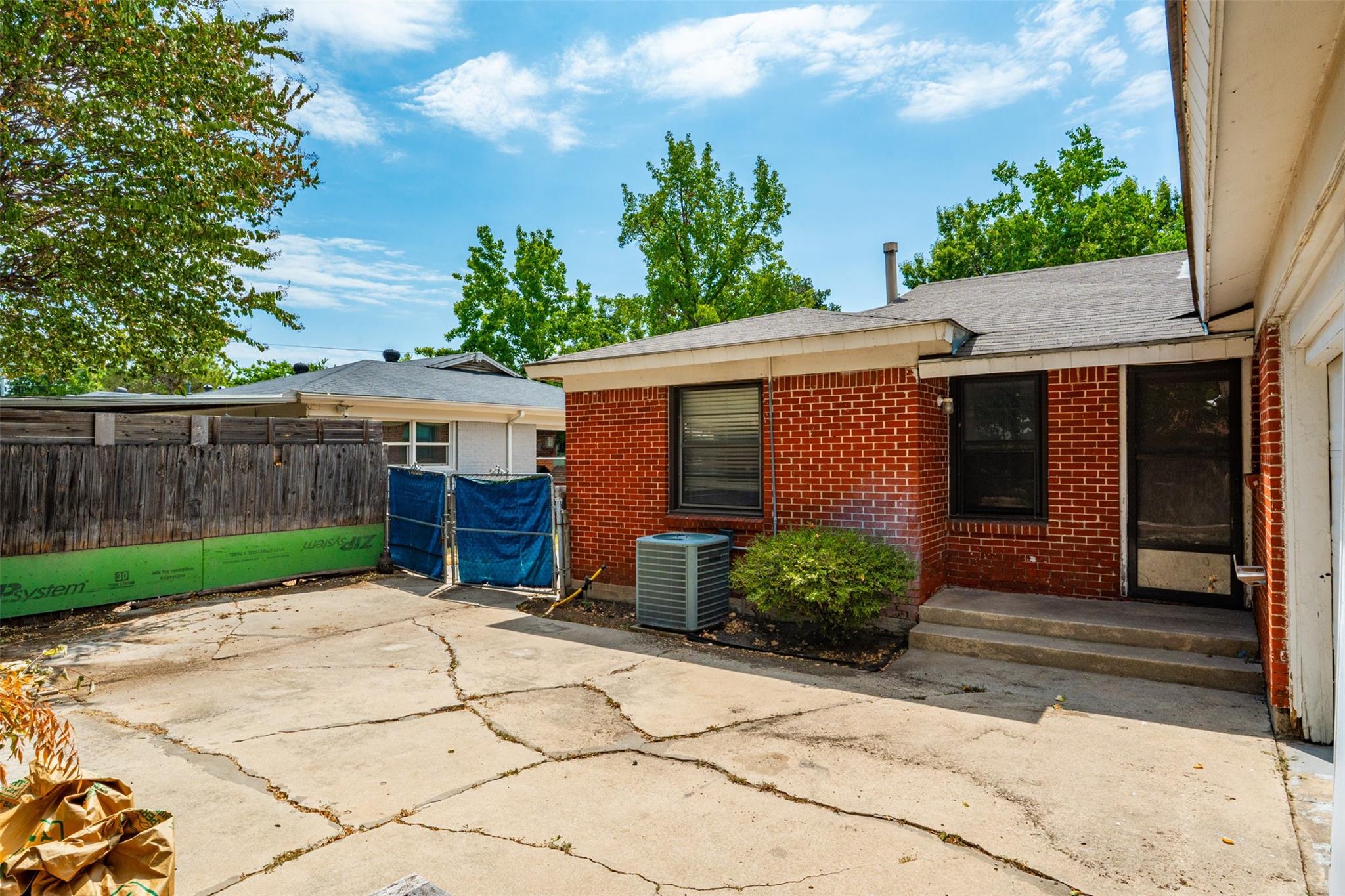 main property photo 21