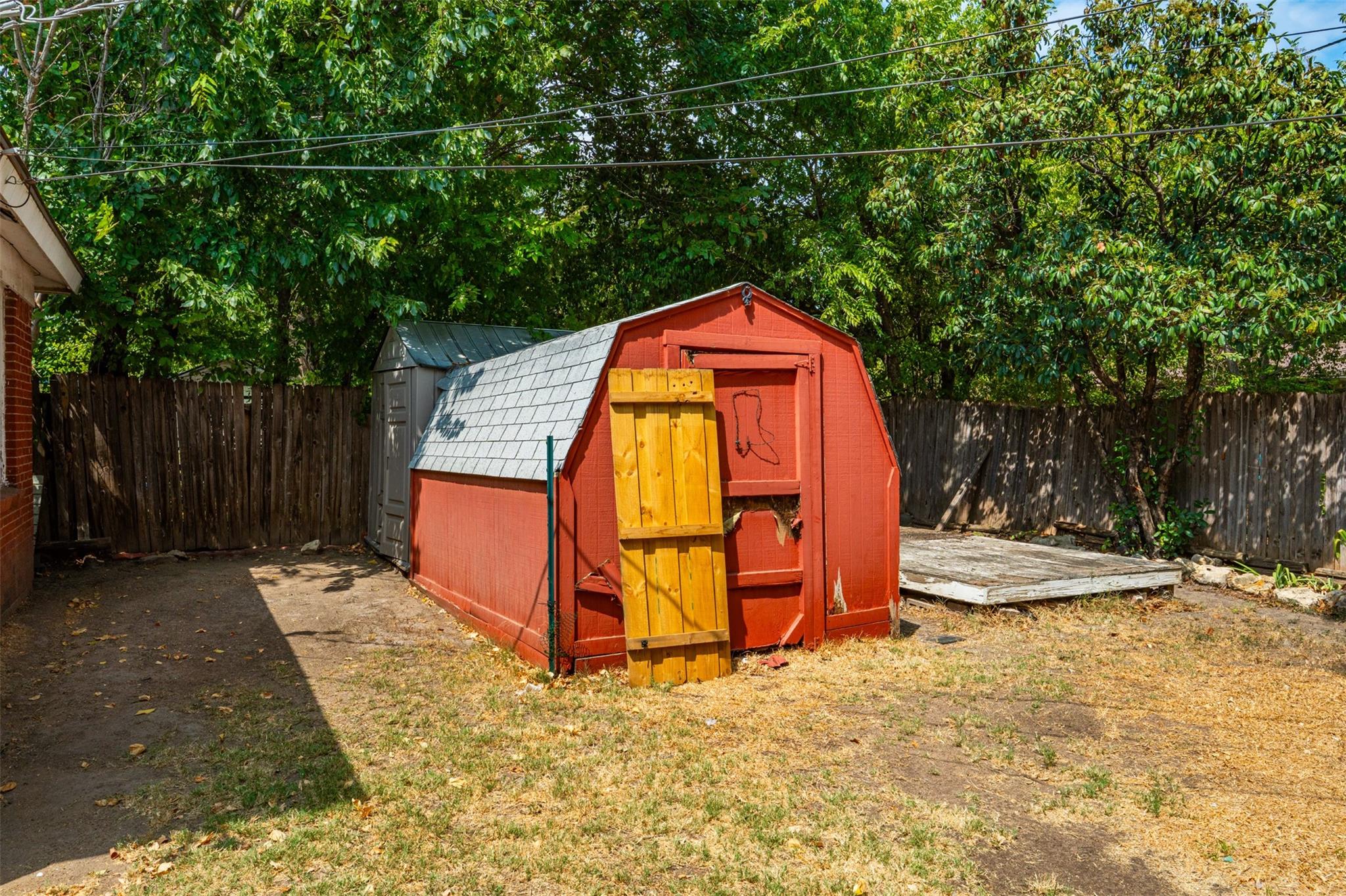 main property photo 24