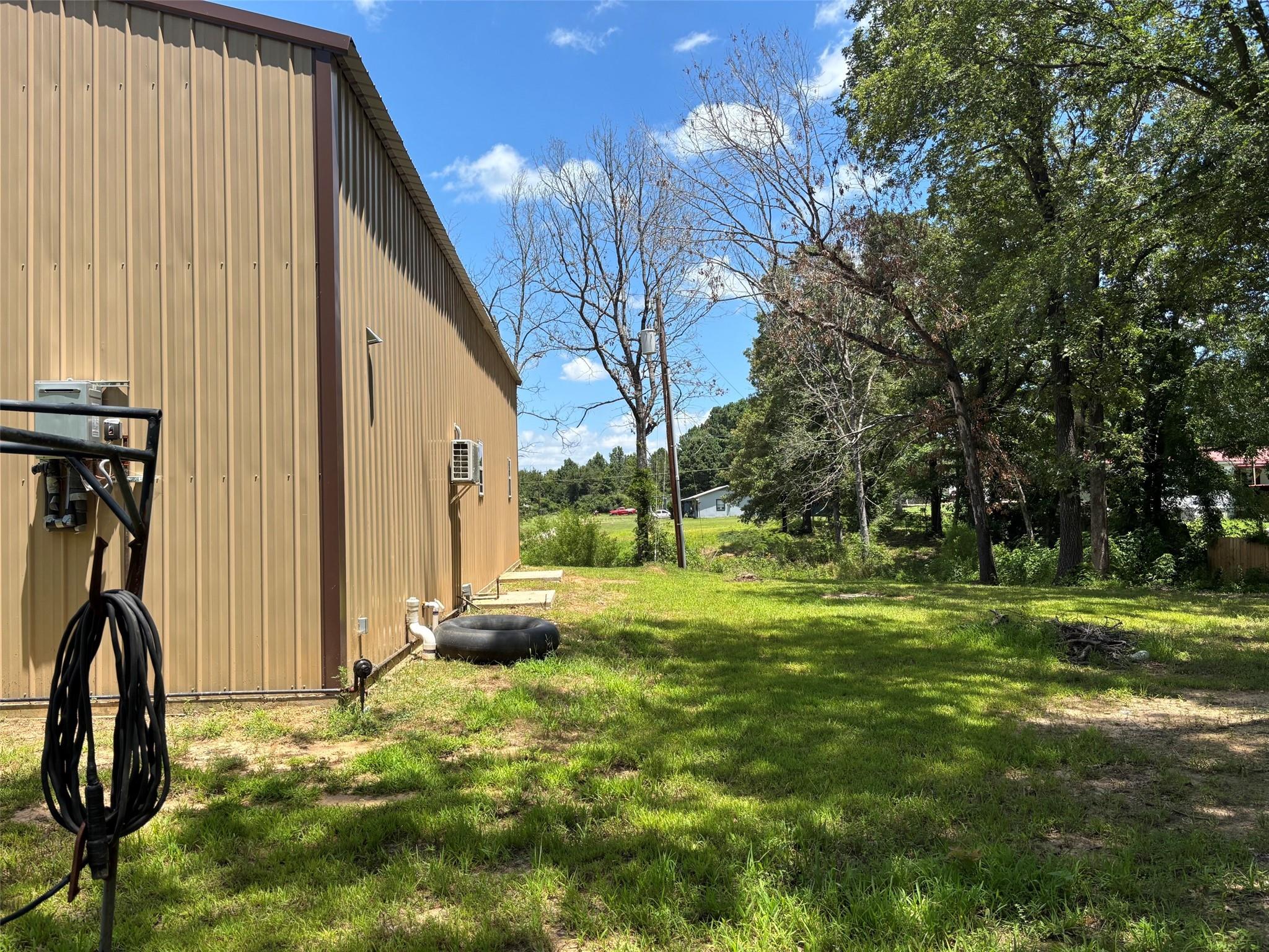 main property photo 22