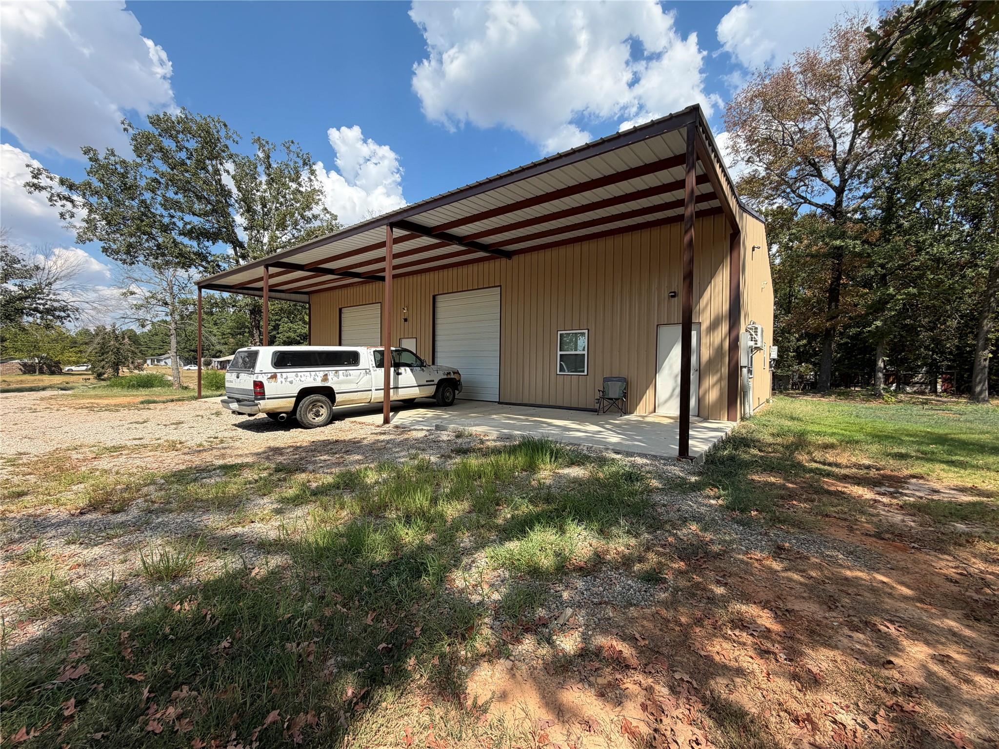 main property photo 24