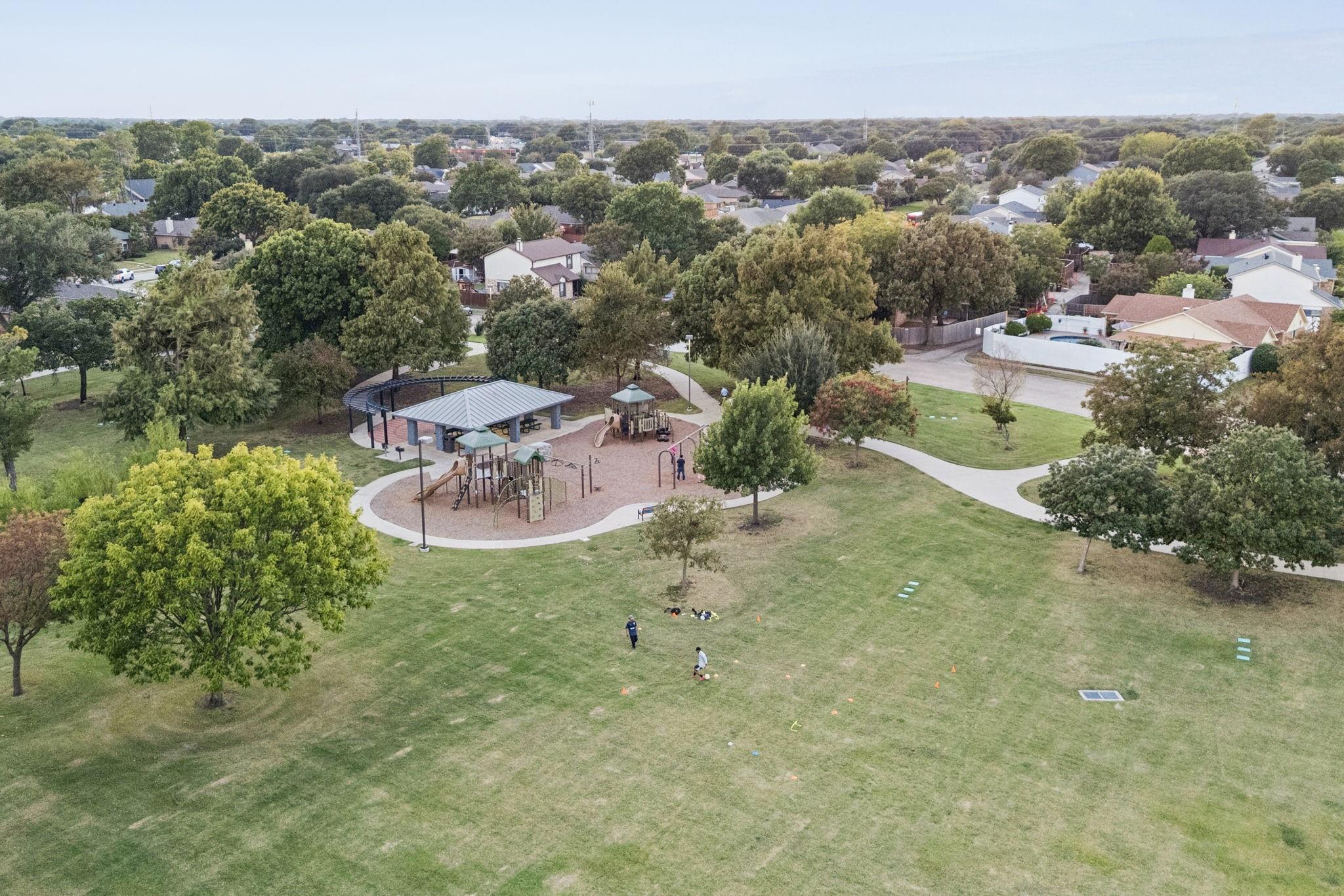 main property photo 27