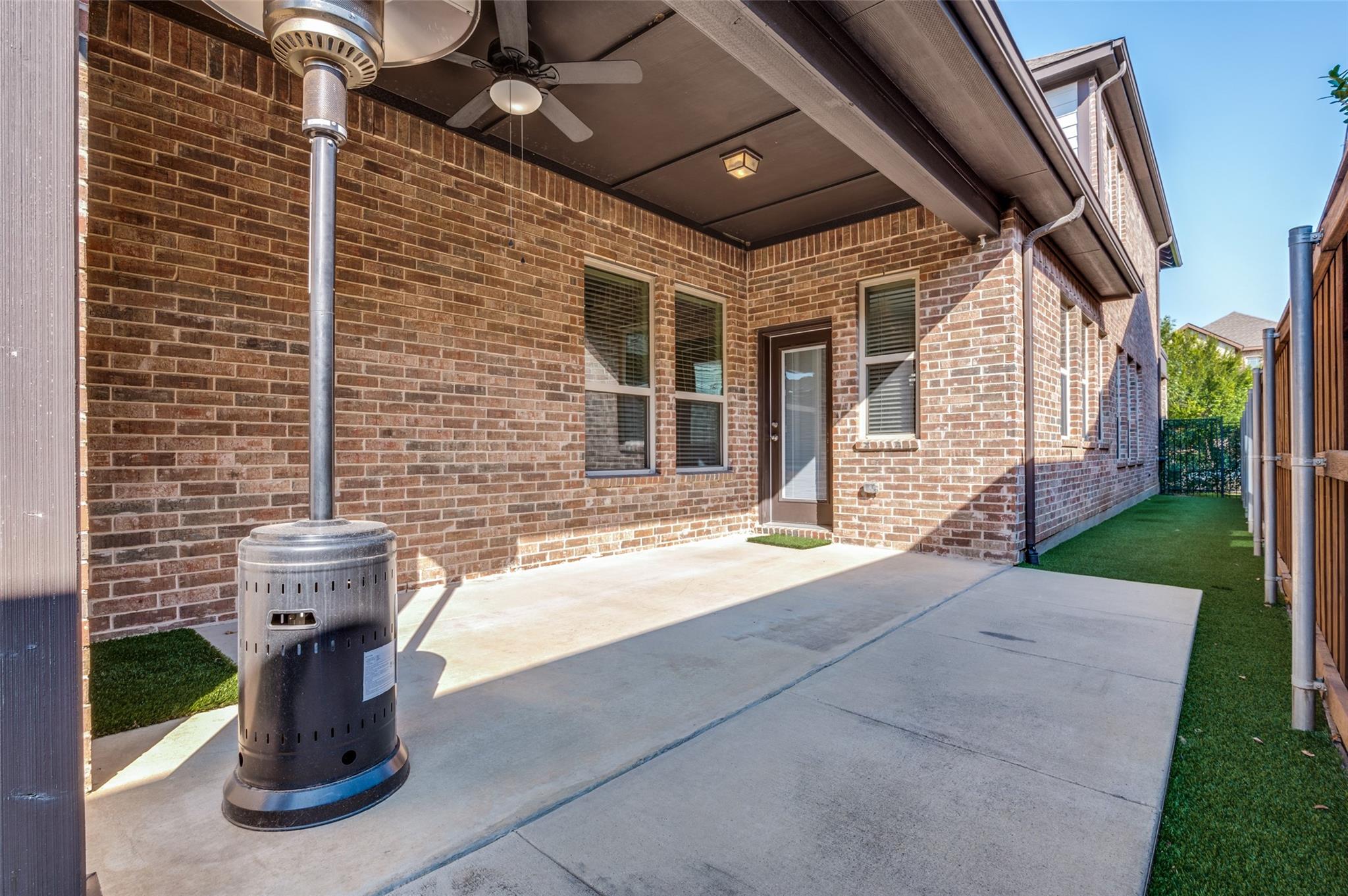main property photo 20