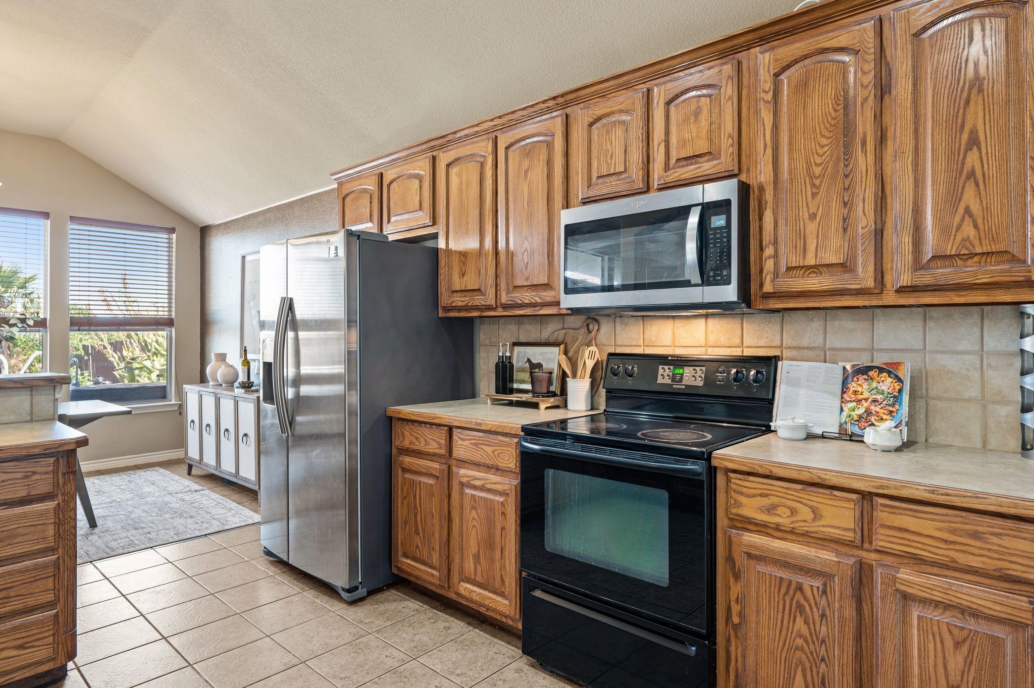 main property photo 9