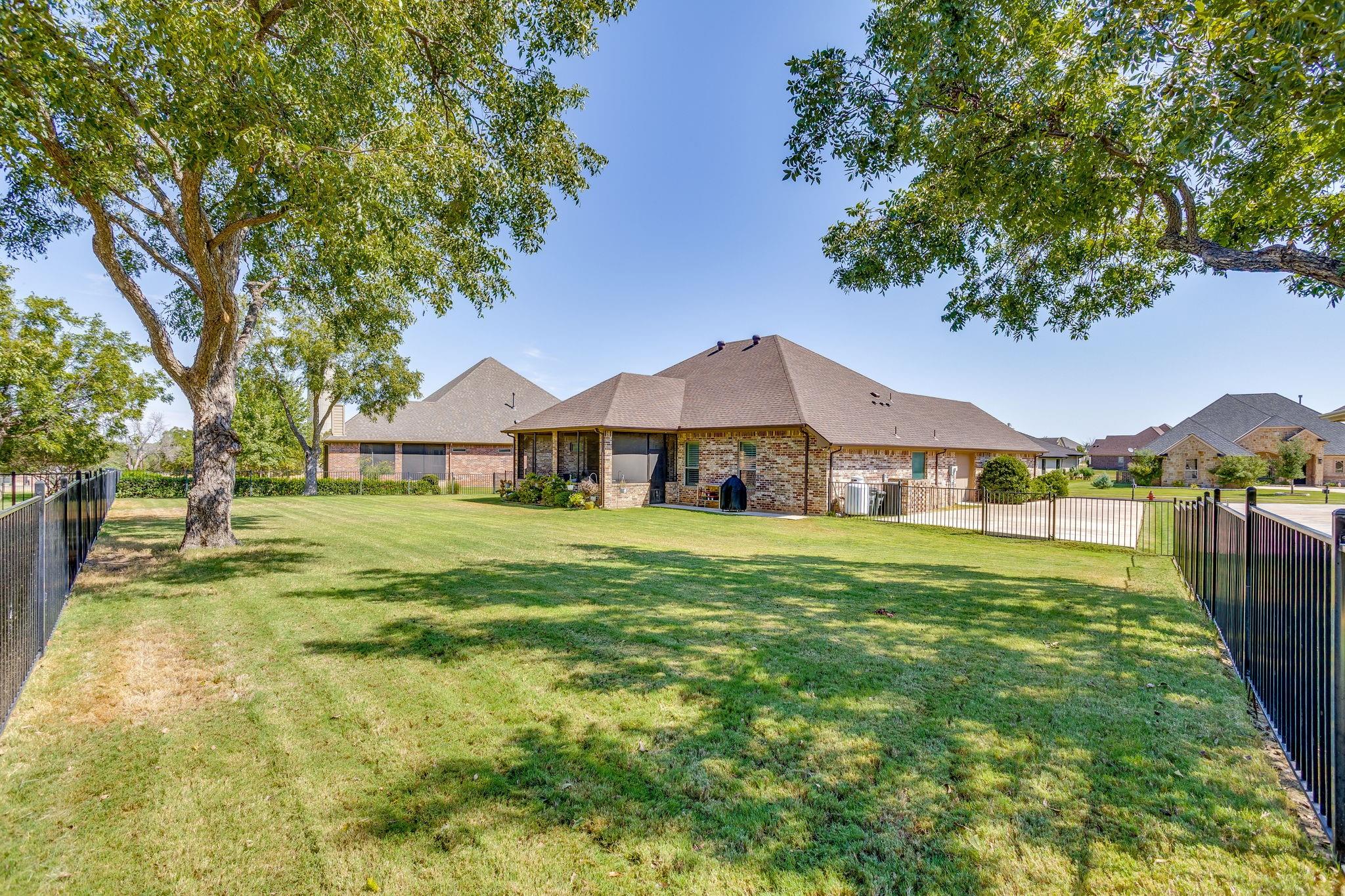 main property photo 36