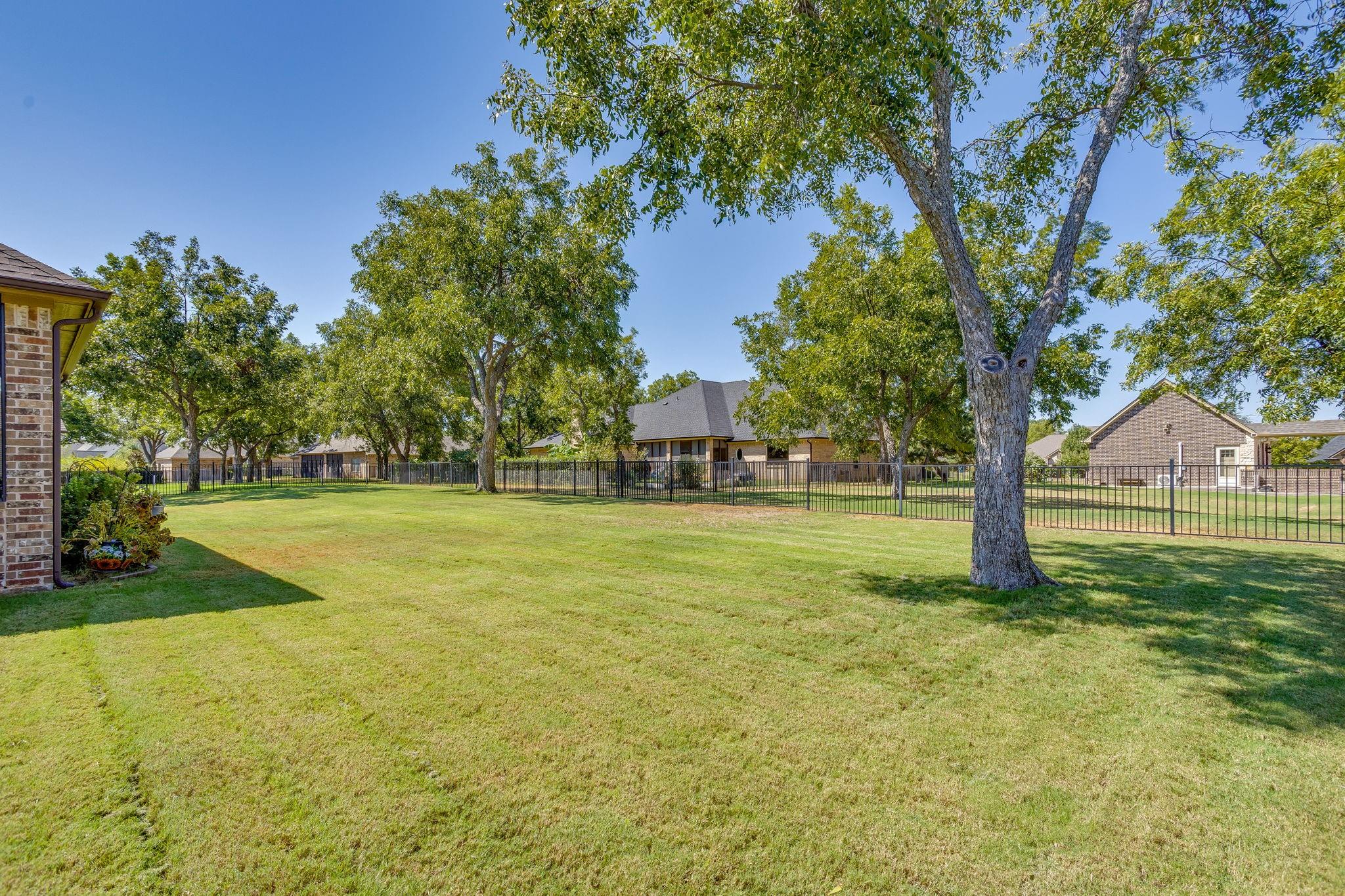 main property photo 39