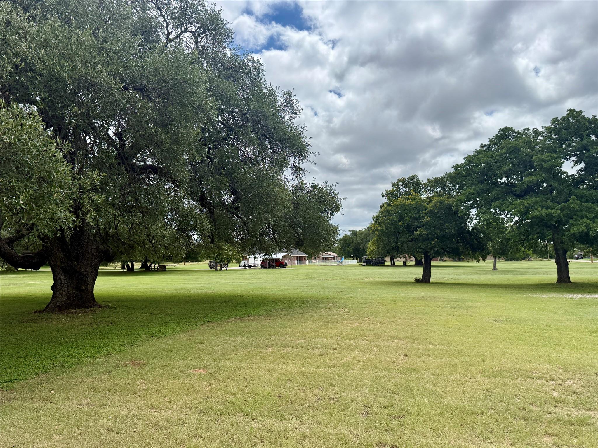 main property photo 28