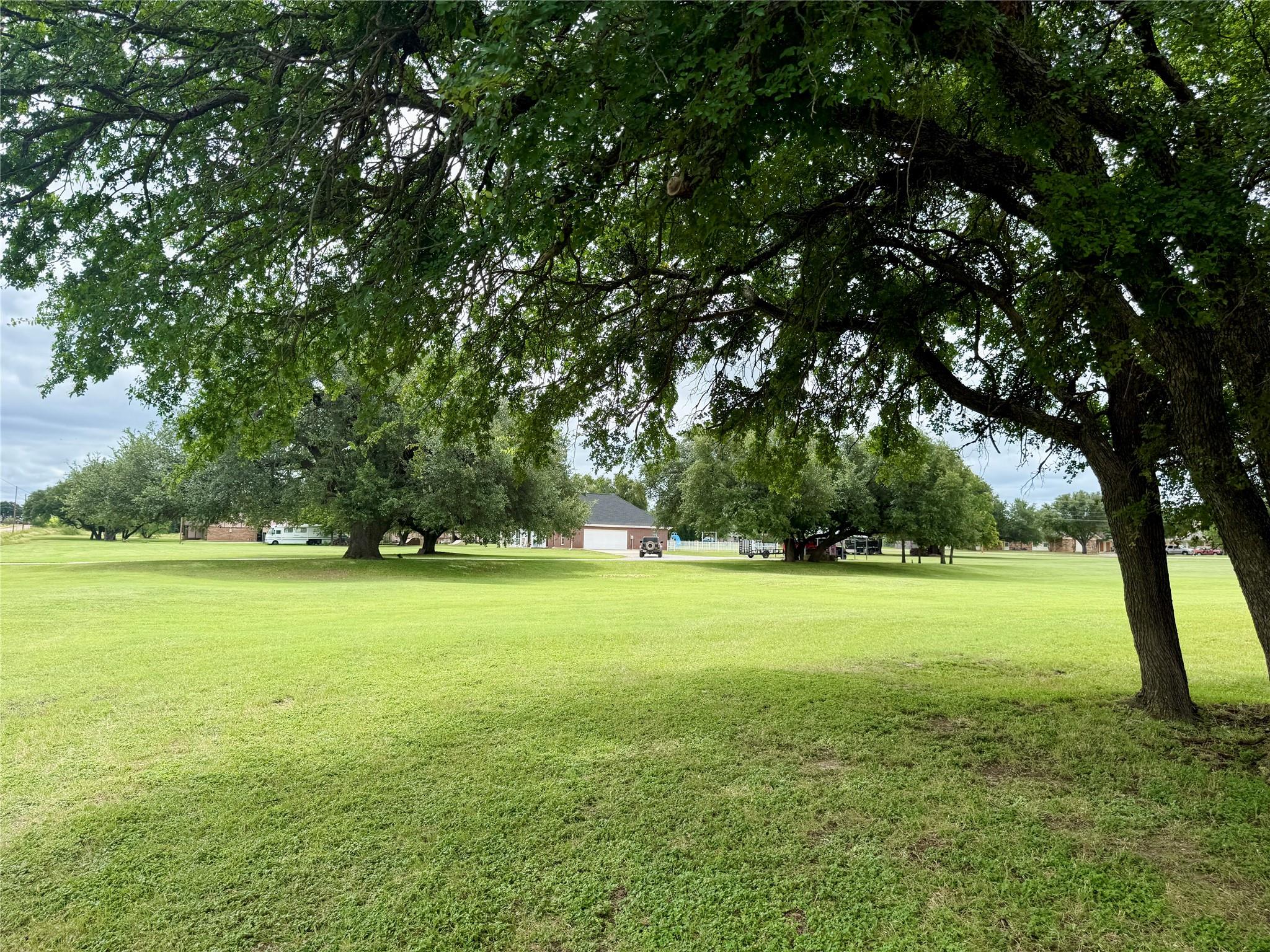 main property photo 33