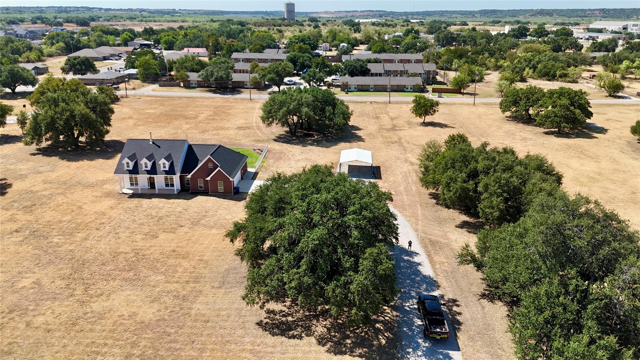 main property photo 38