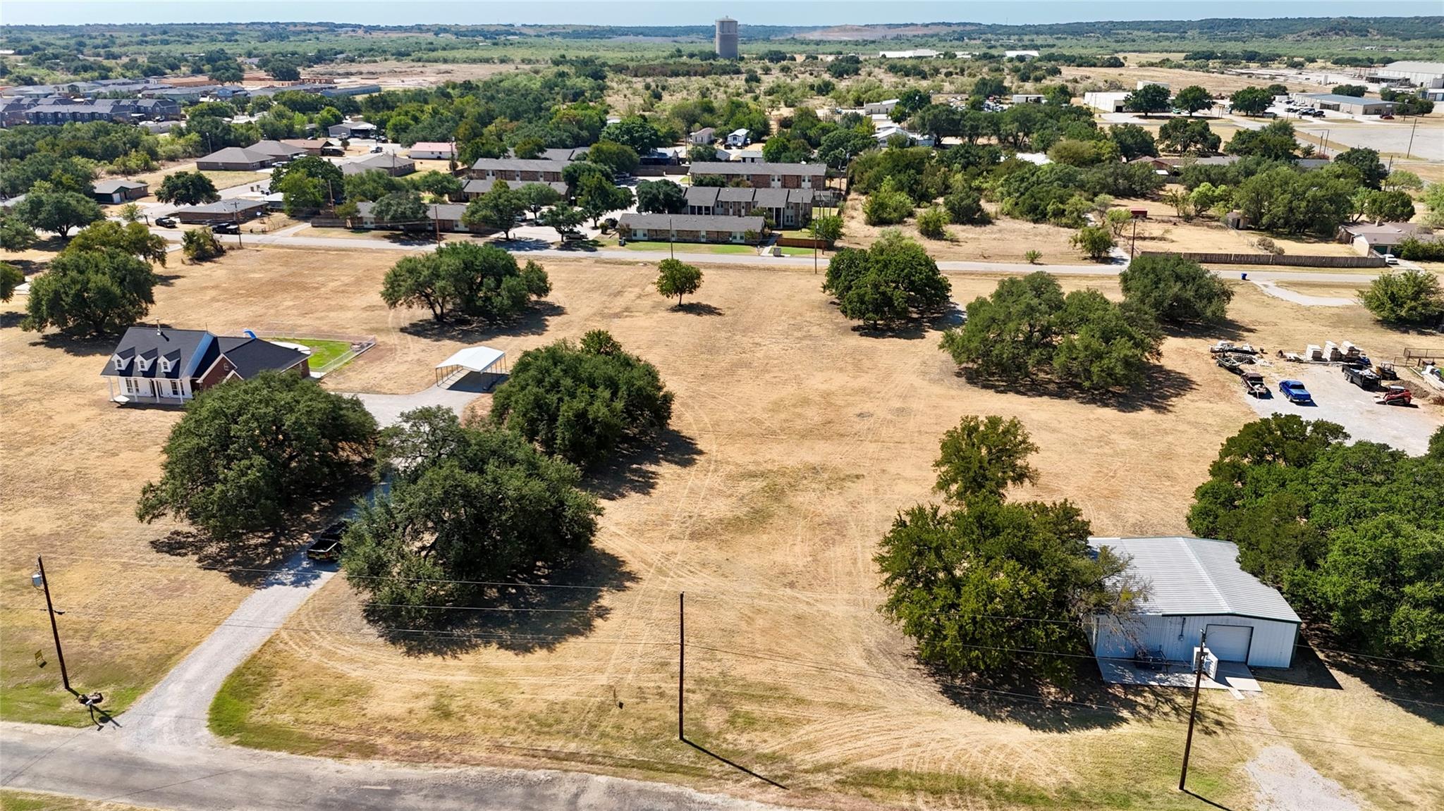 main property photo 39