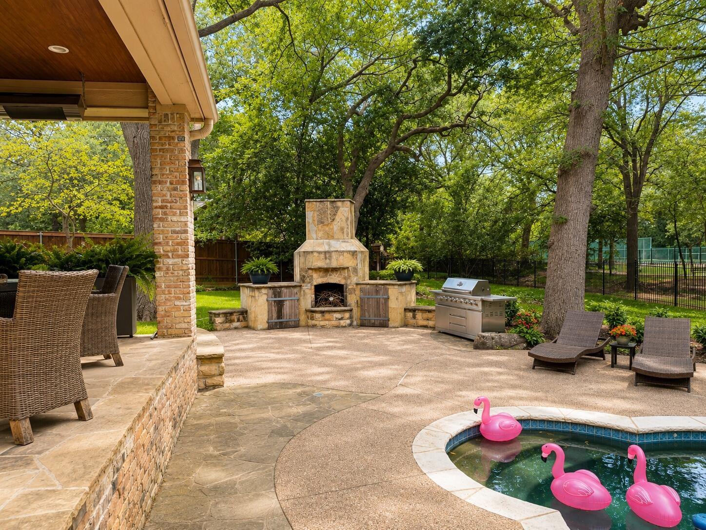 main property photo 26