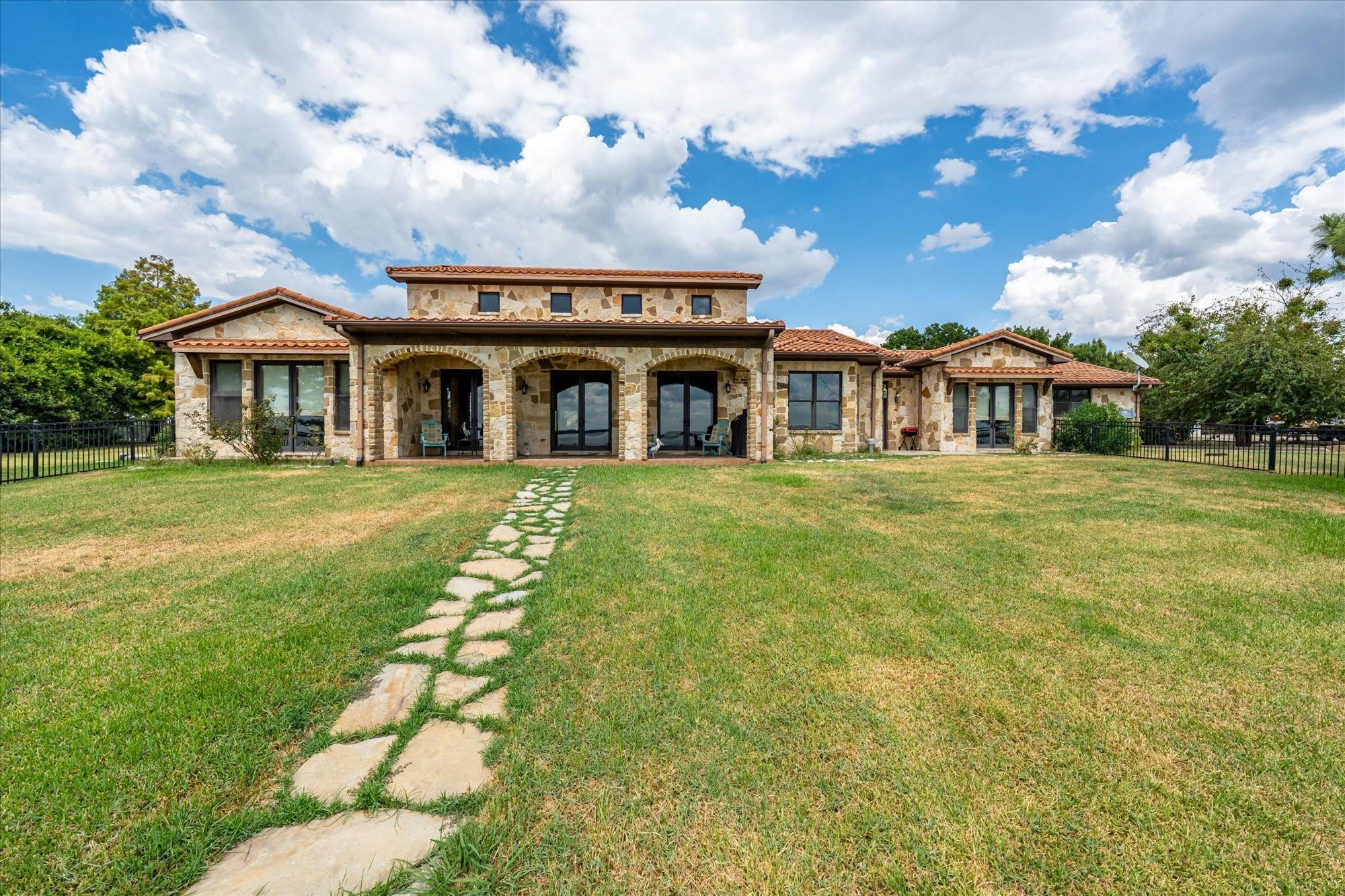 main property photo 24