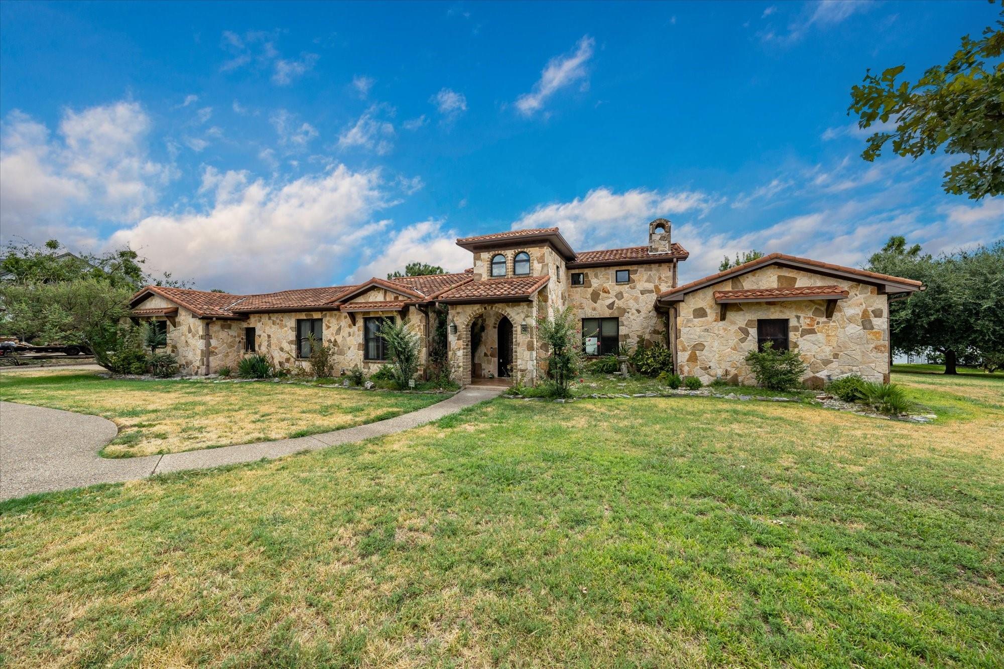 main property photo 29