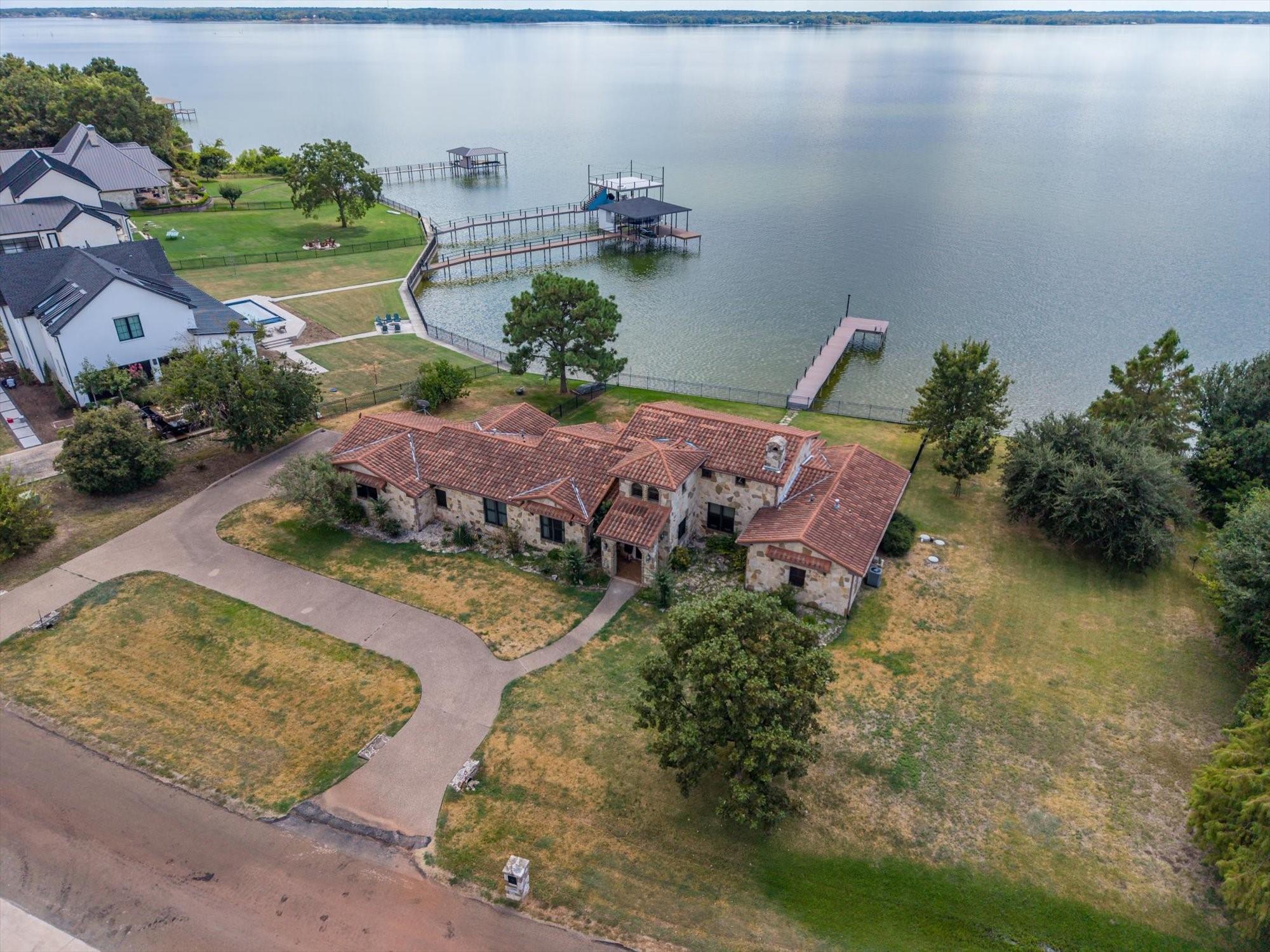 main property photo 34