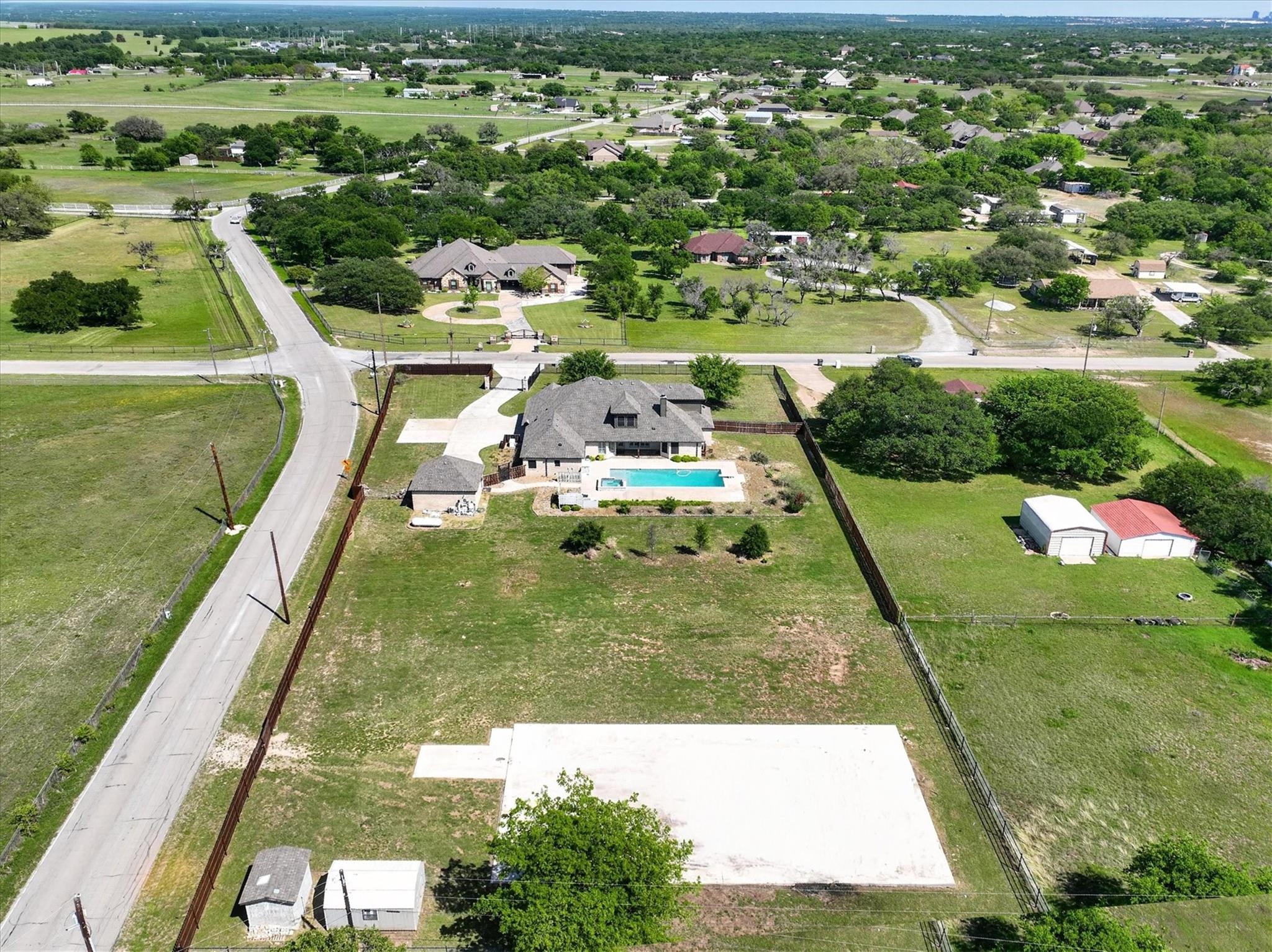 main property photo 35