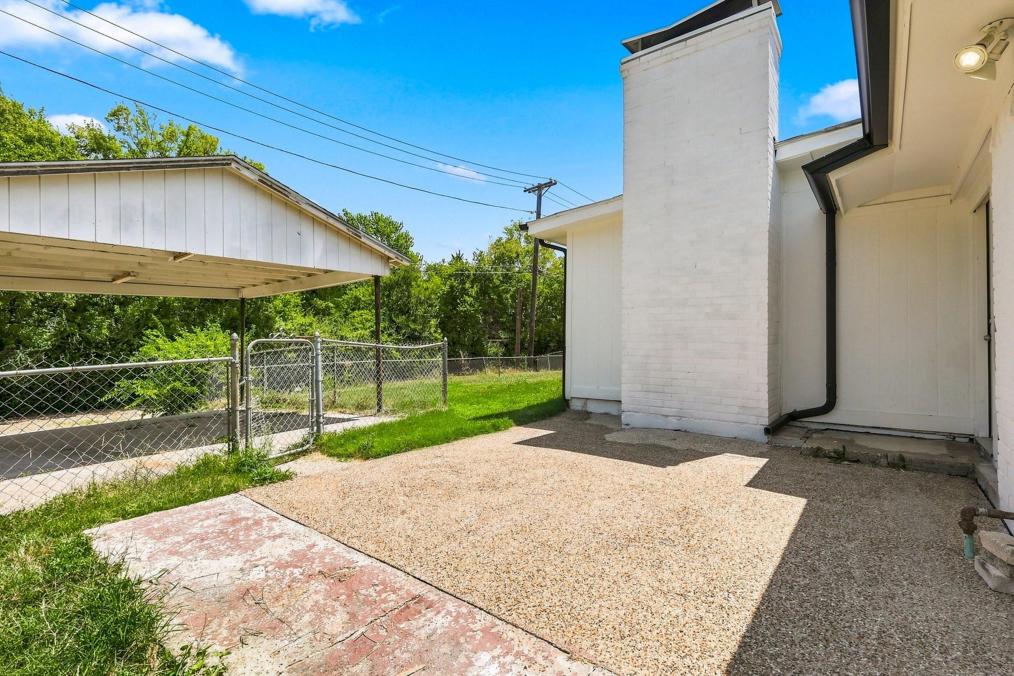 main property photo 19