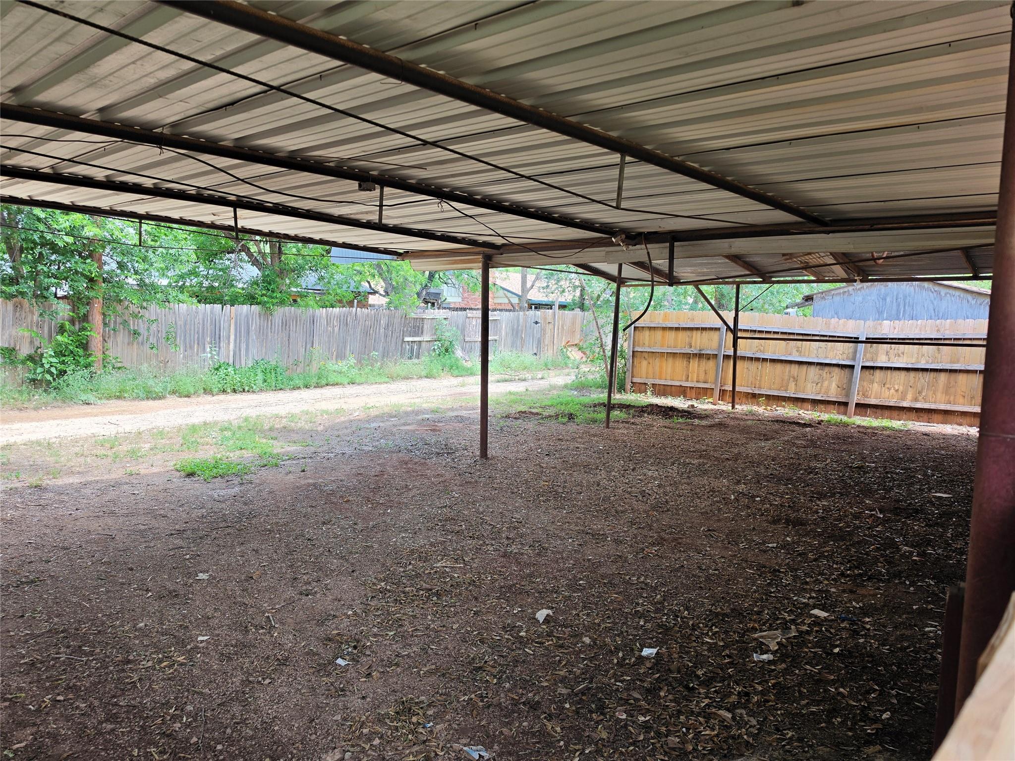 main property photo 12