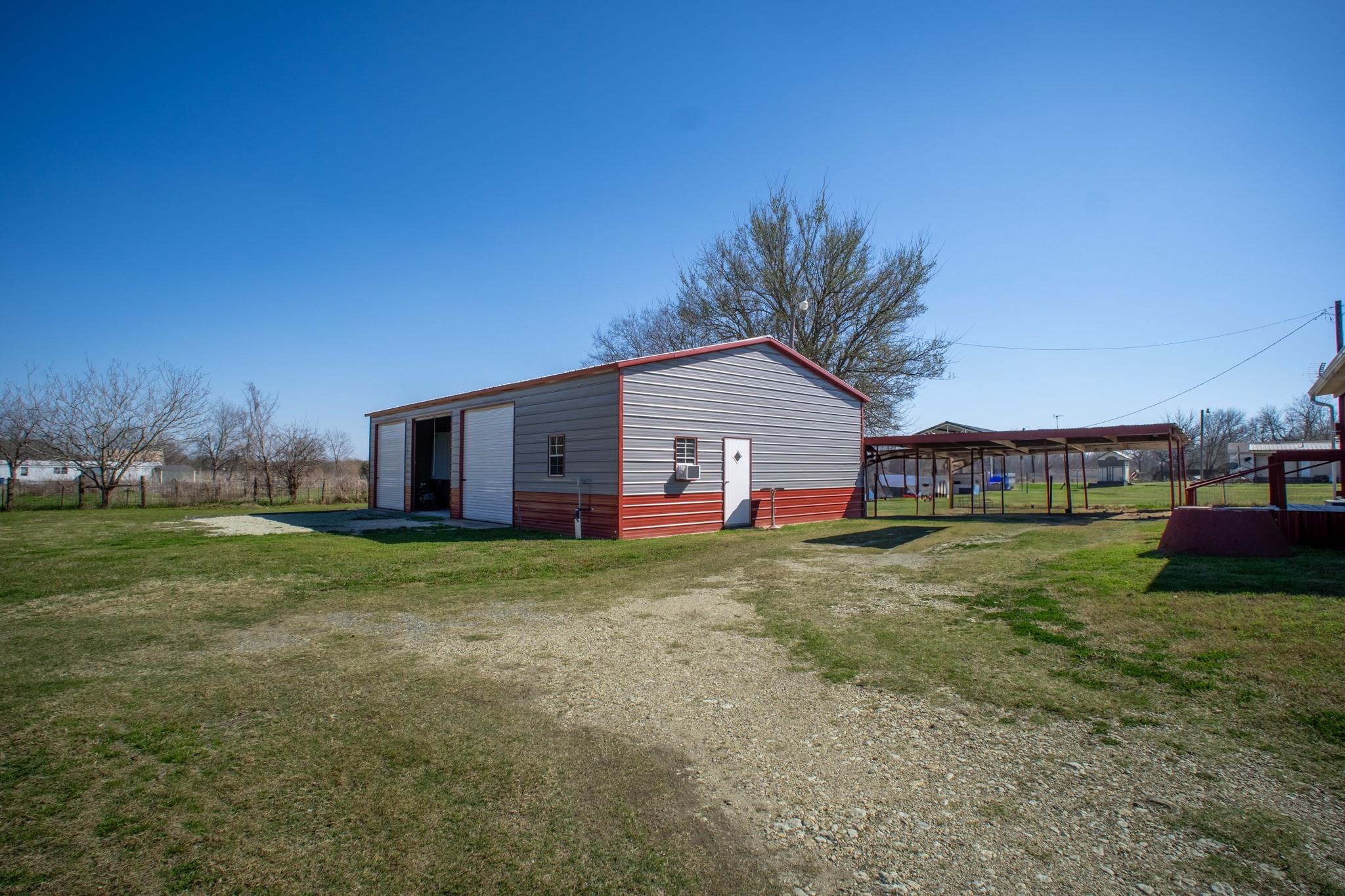 main property photo 26