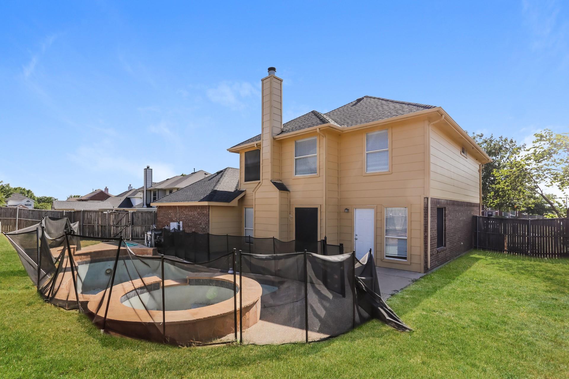main property photo 14