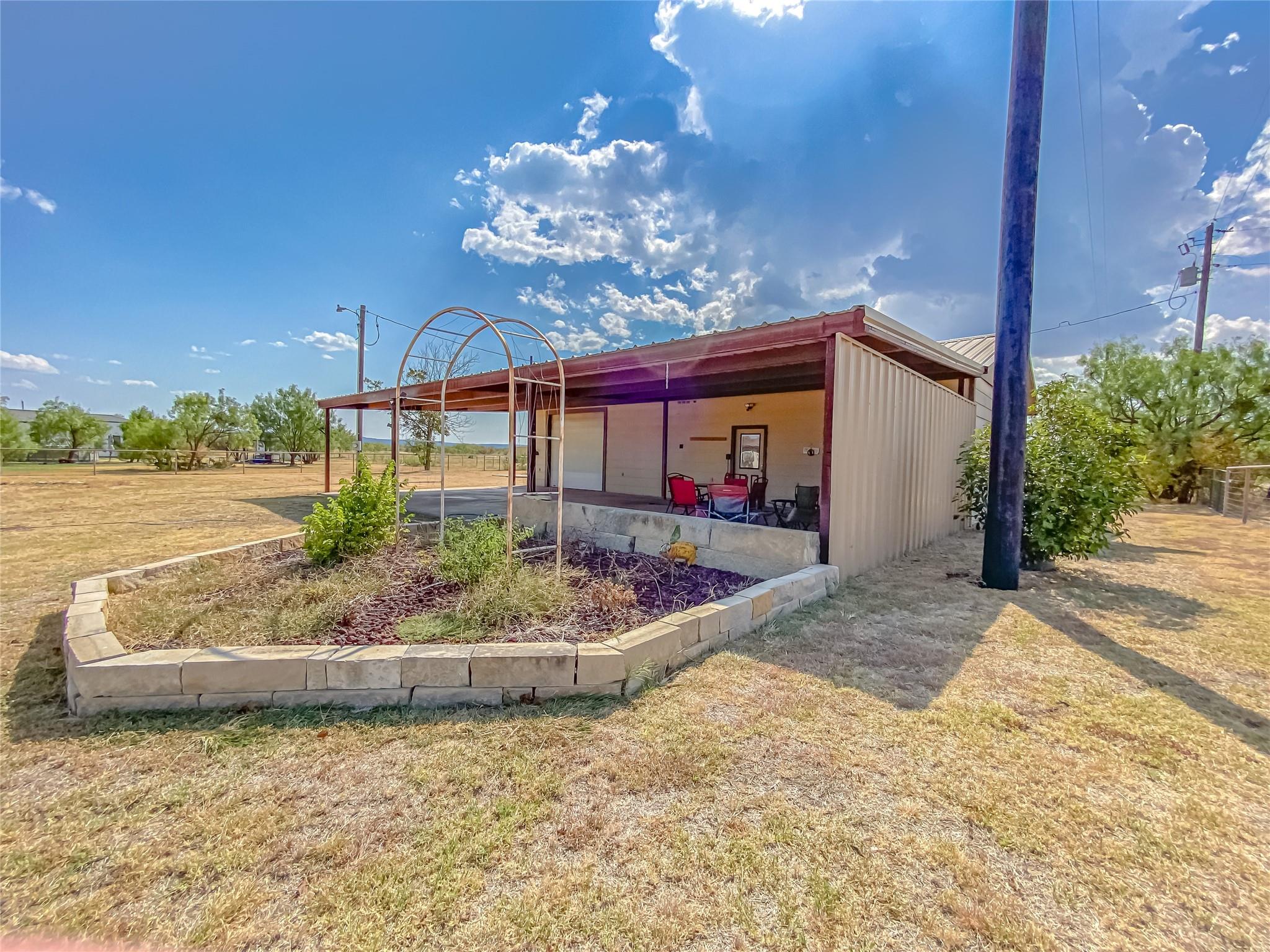 main property photo 36