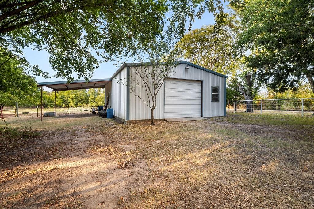 main property photo 31