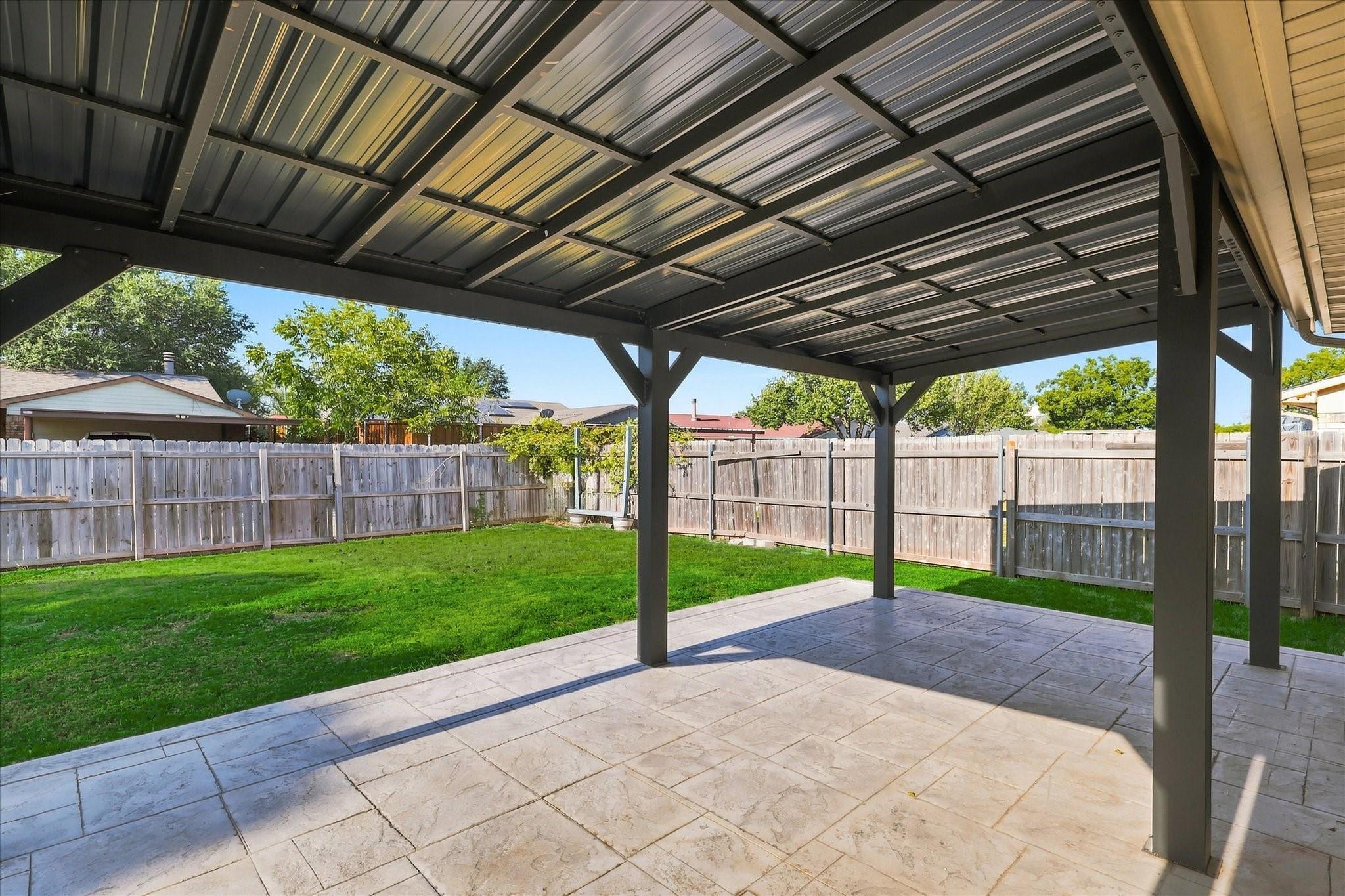 main property photo 31