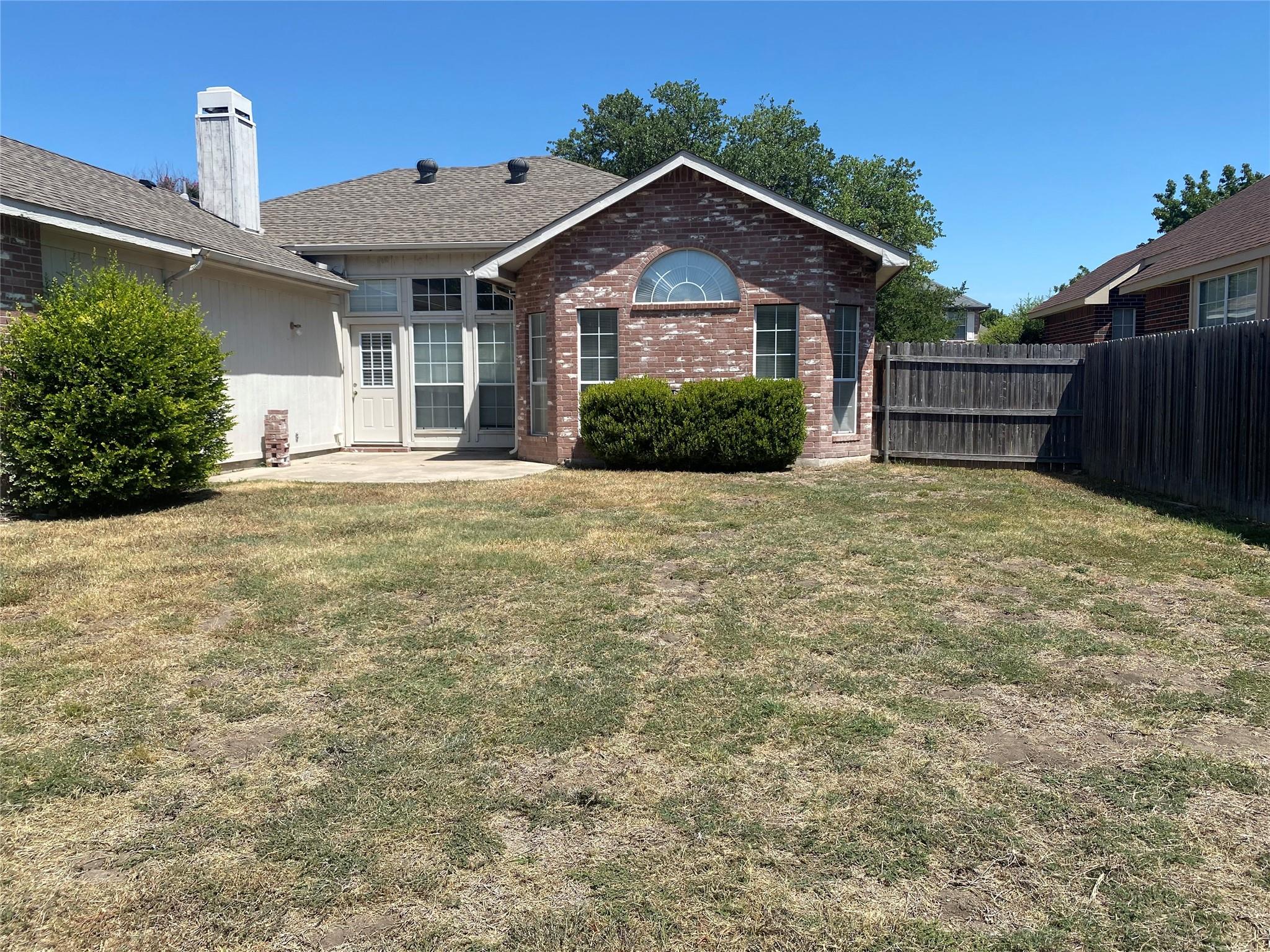main property photo 18