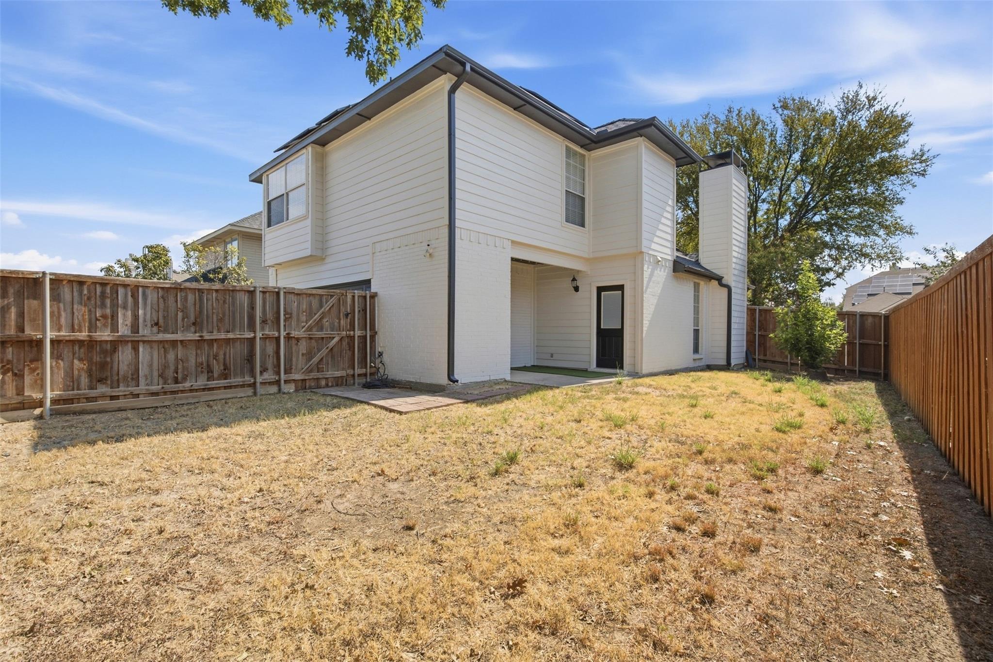 main property photo 16