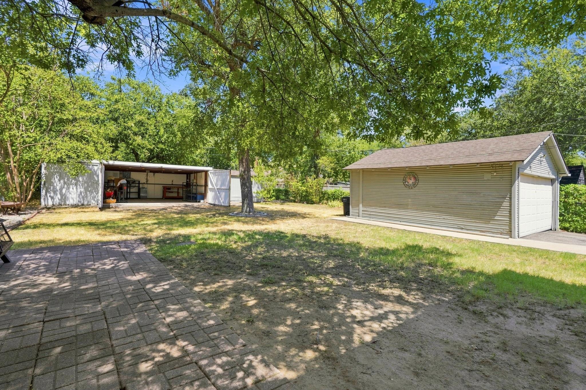 main property photo 18