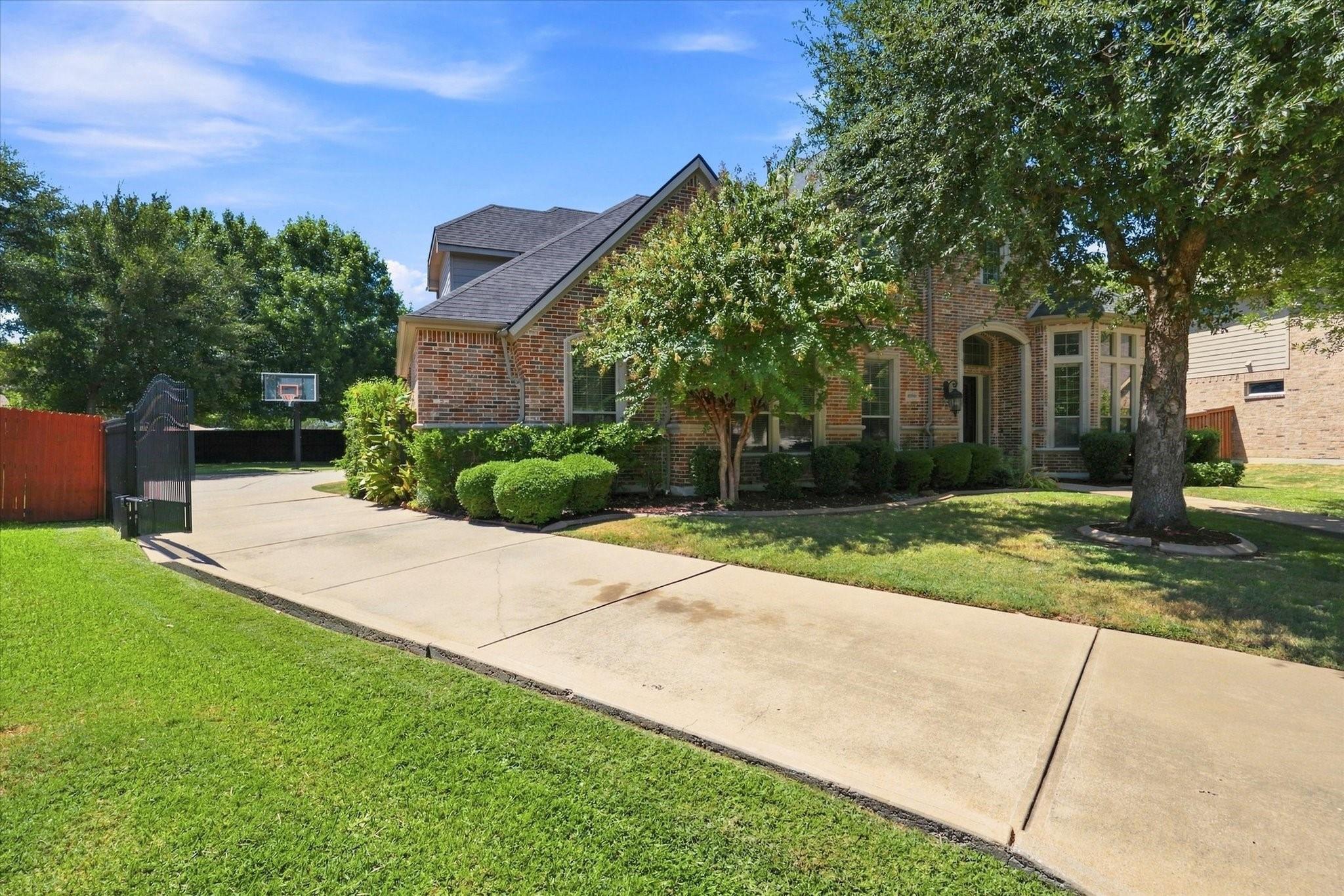 main property photo 38