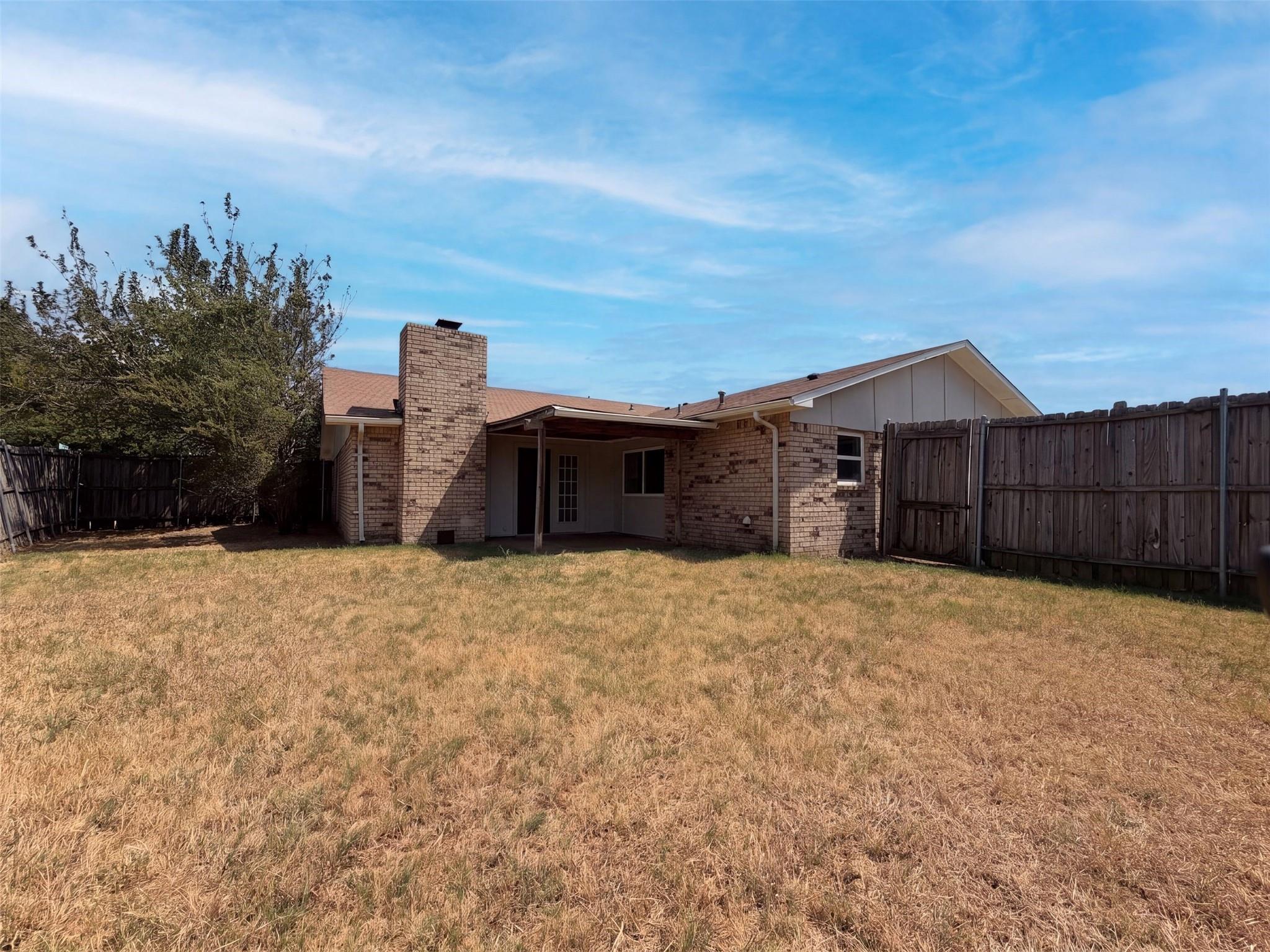main property photo 4