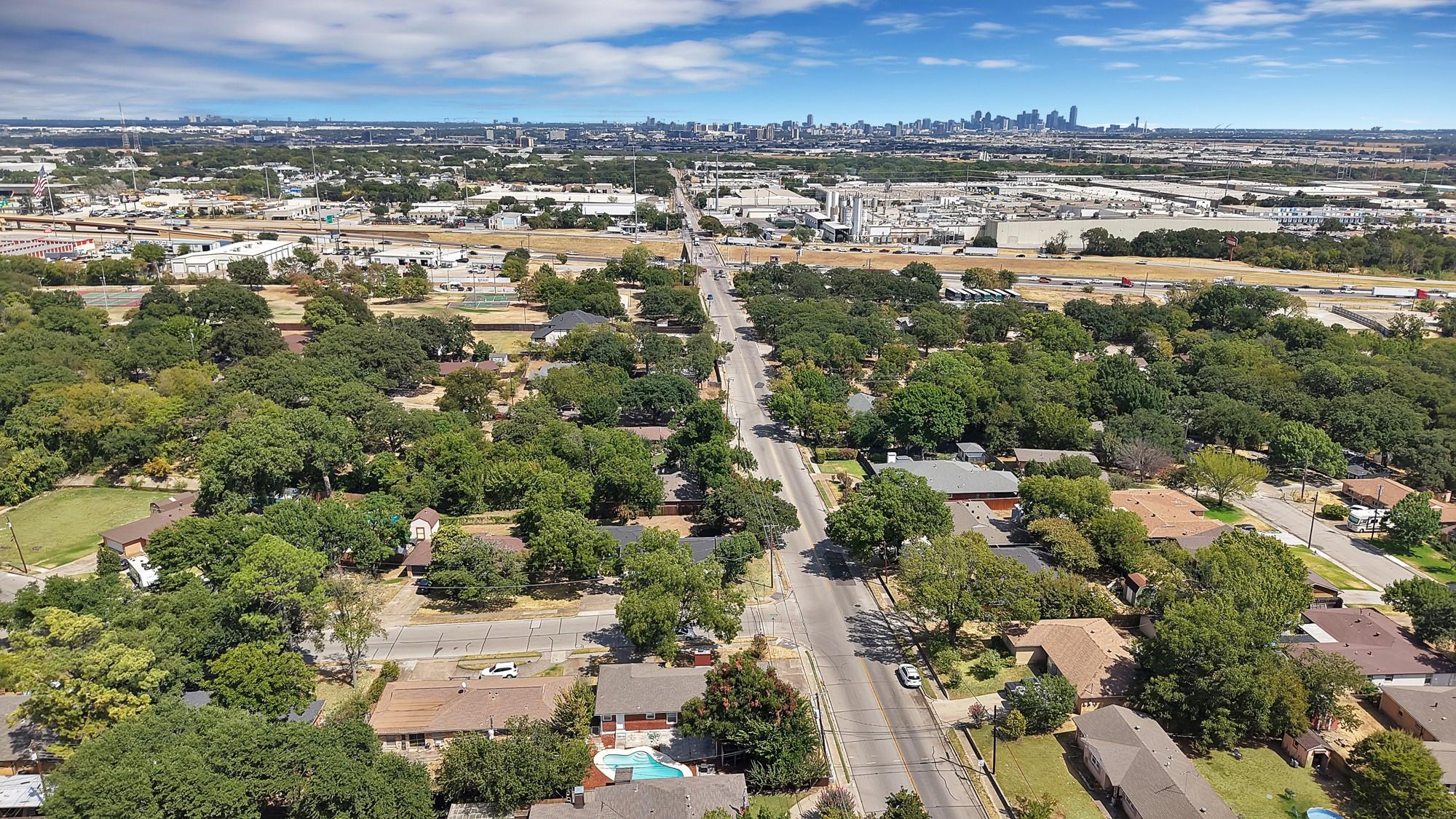 main property photo 30