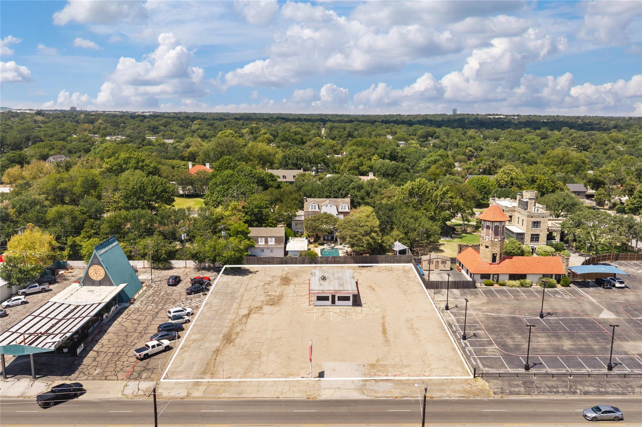 main property photo 10