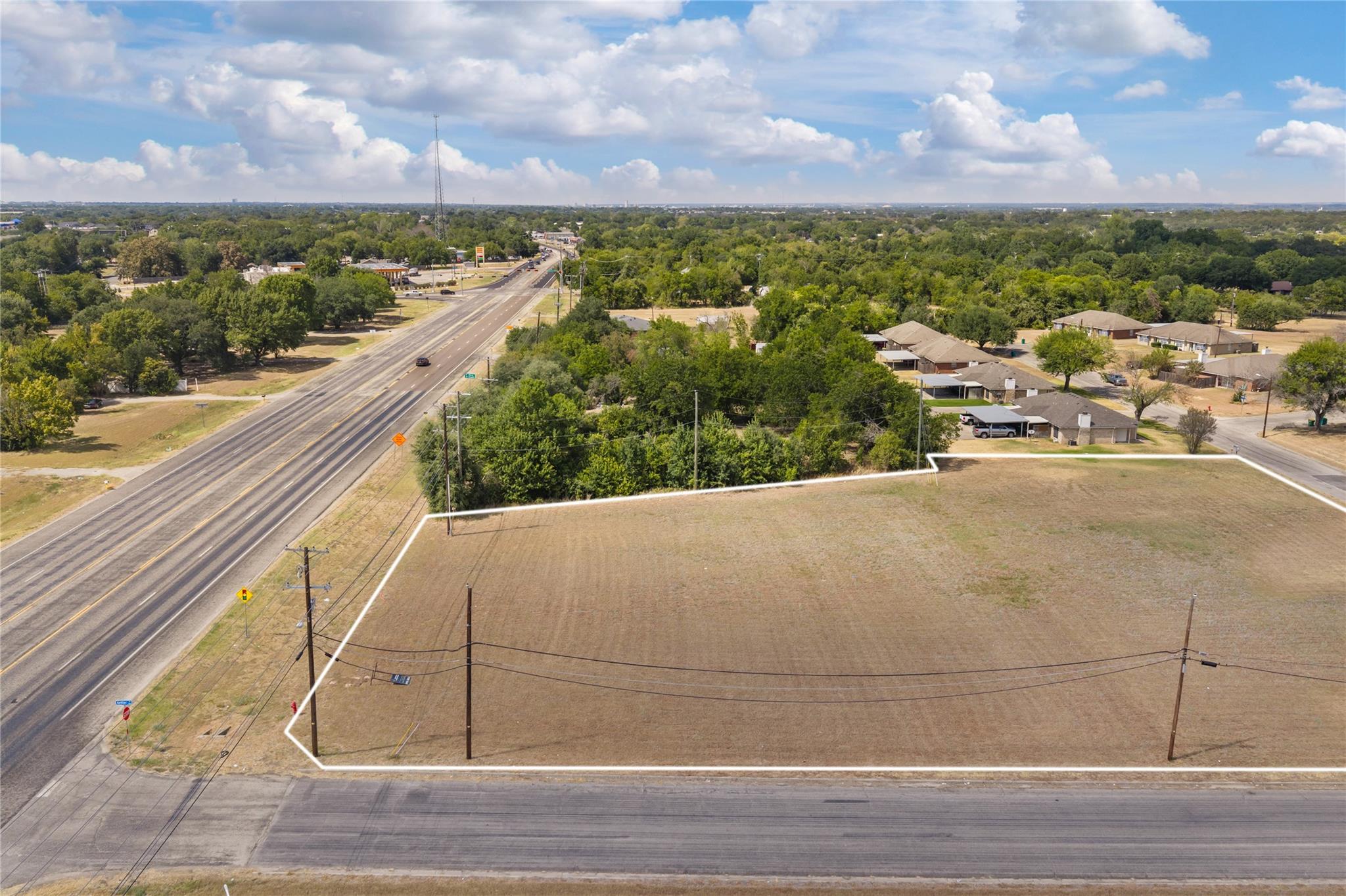 main property photo 3