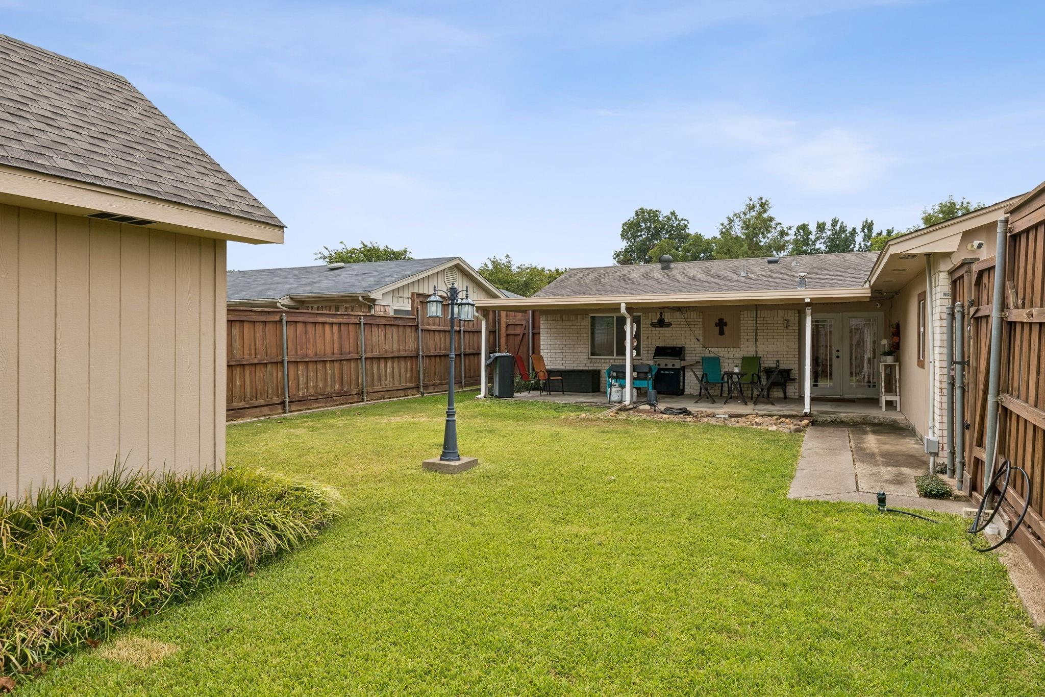 main property photo 22