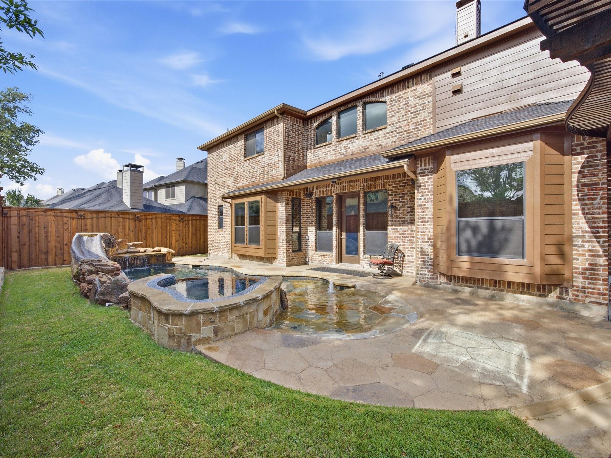 main property photo 38