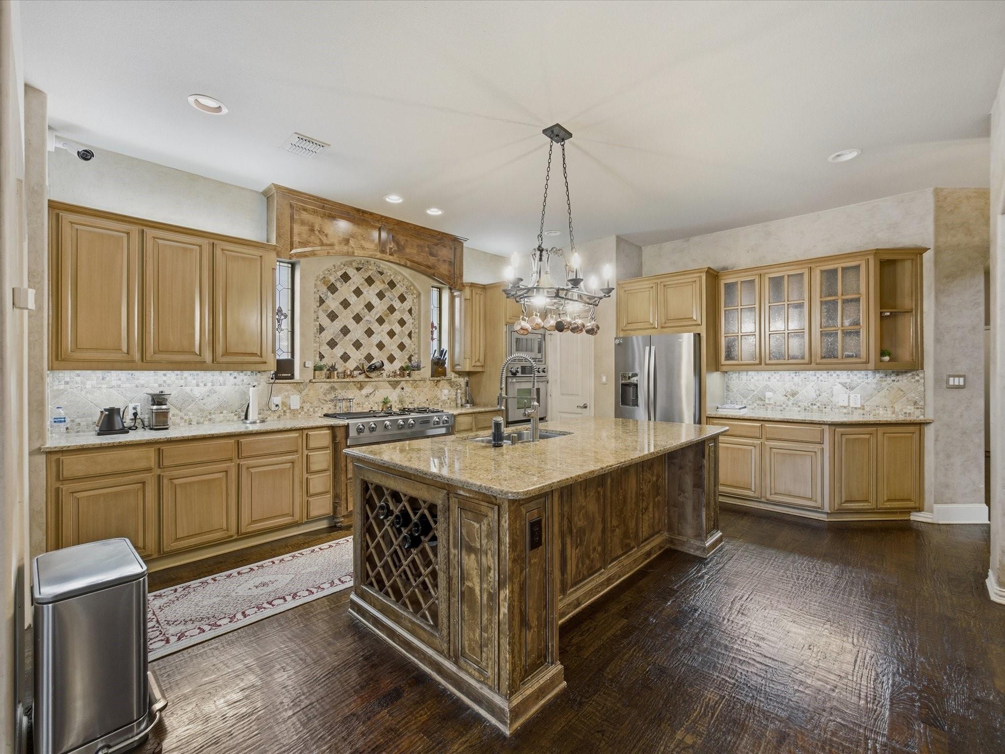main property photo 7