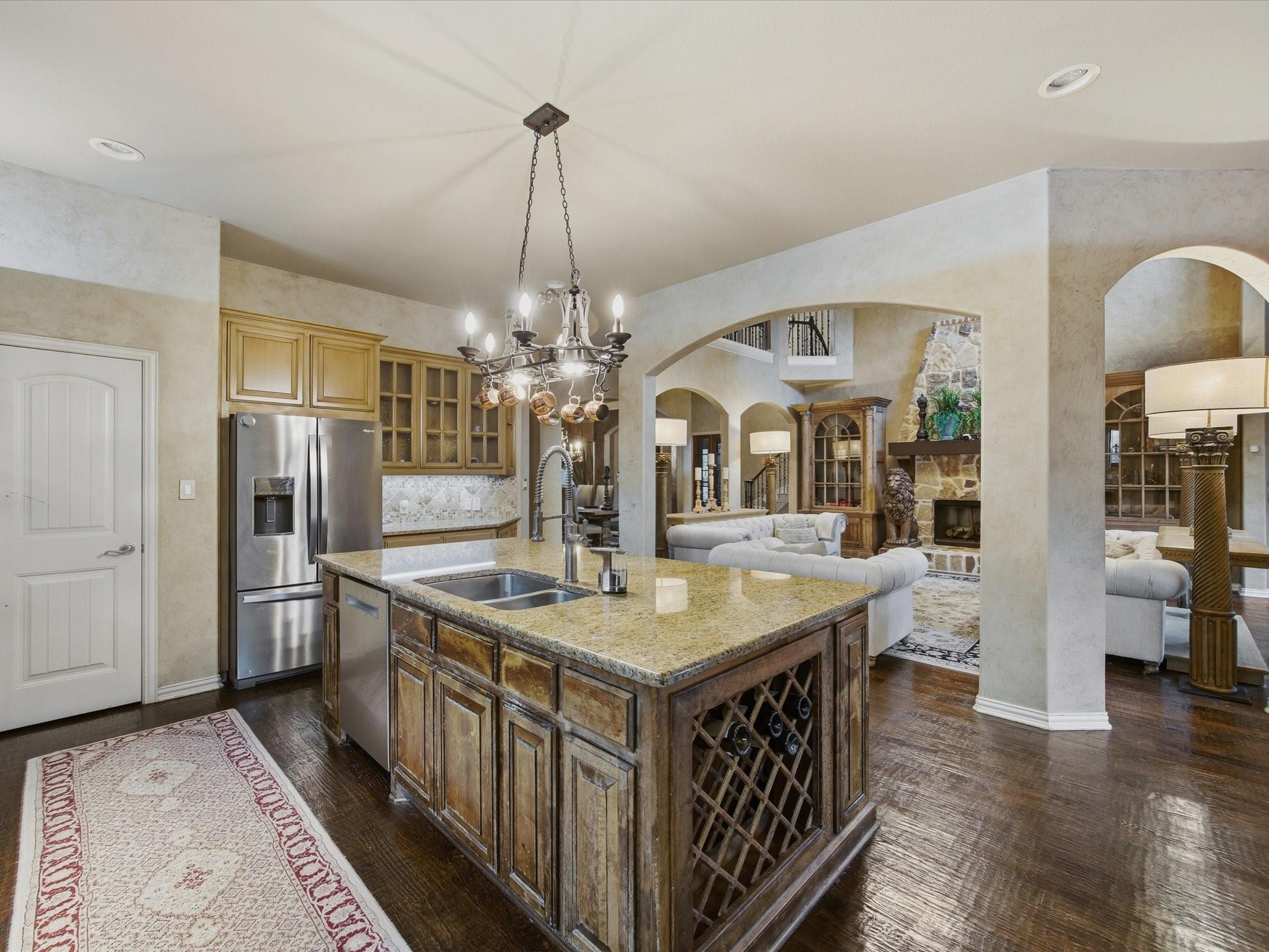 main property photo 9