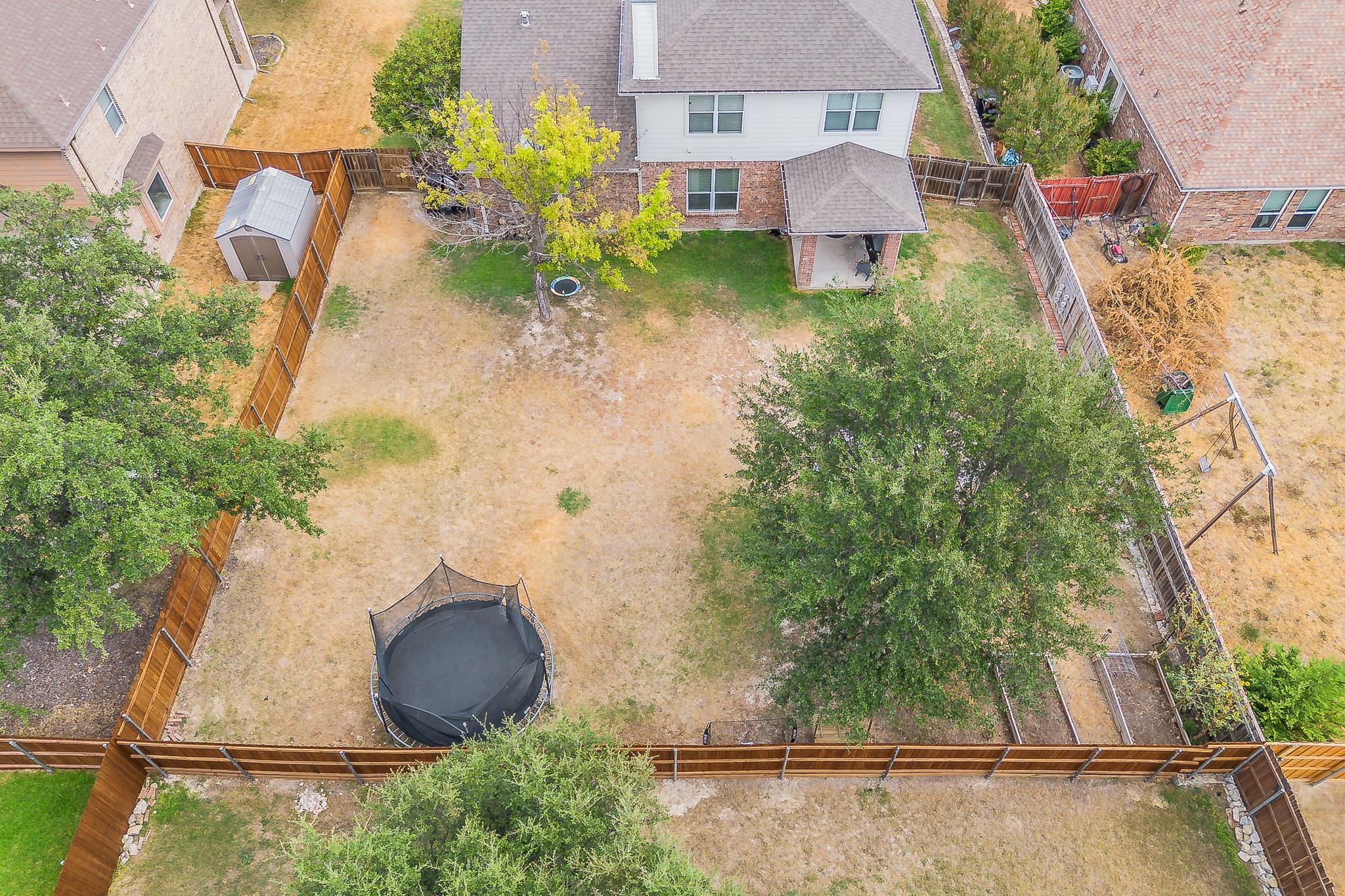 main property photo 37