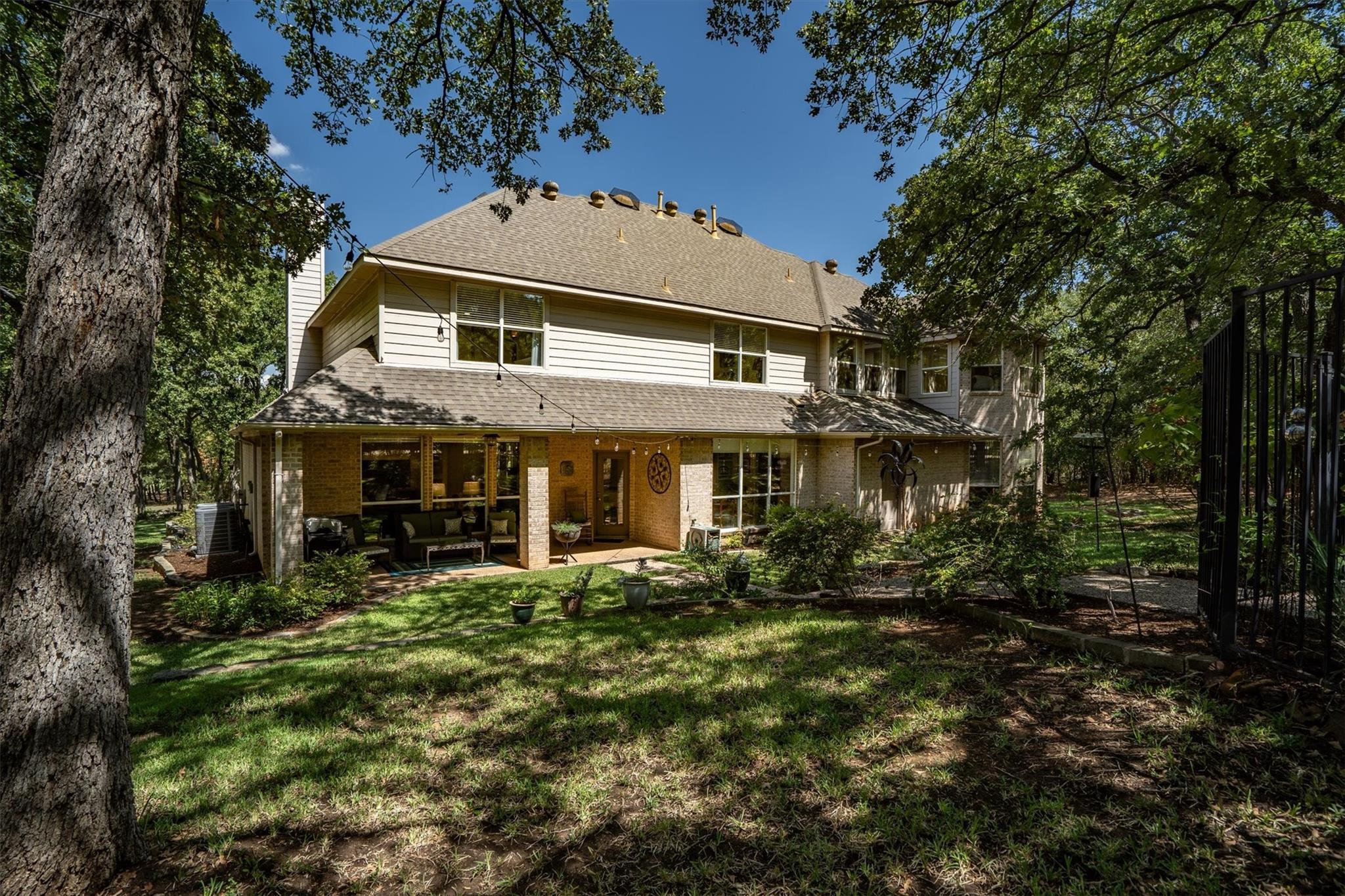 main property photo 33