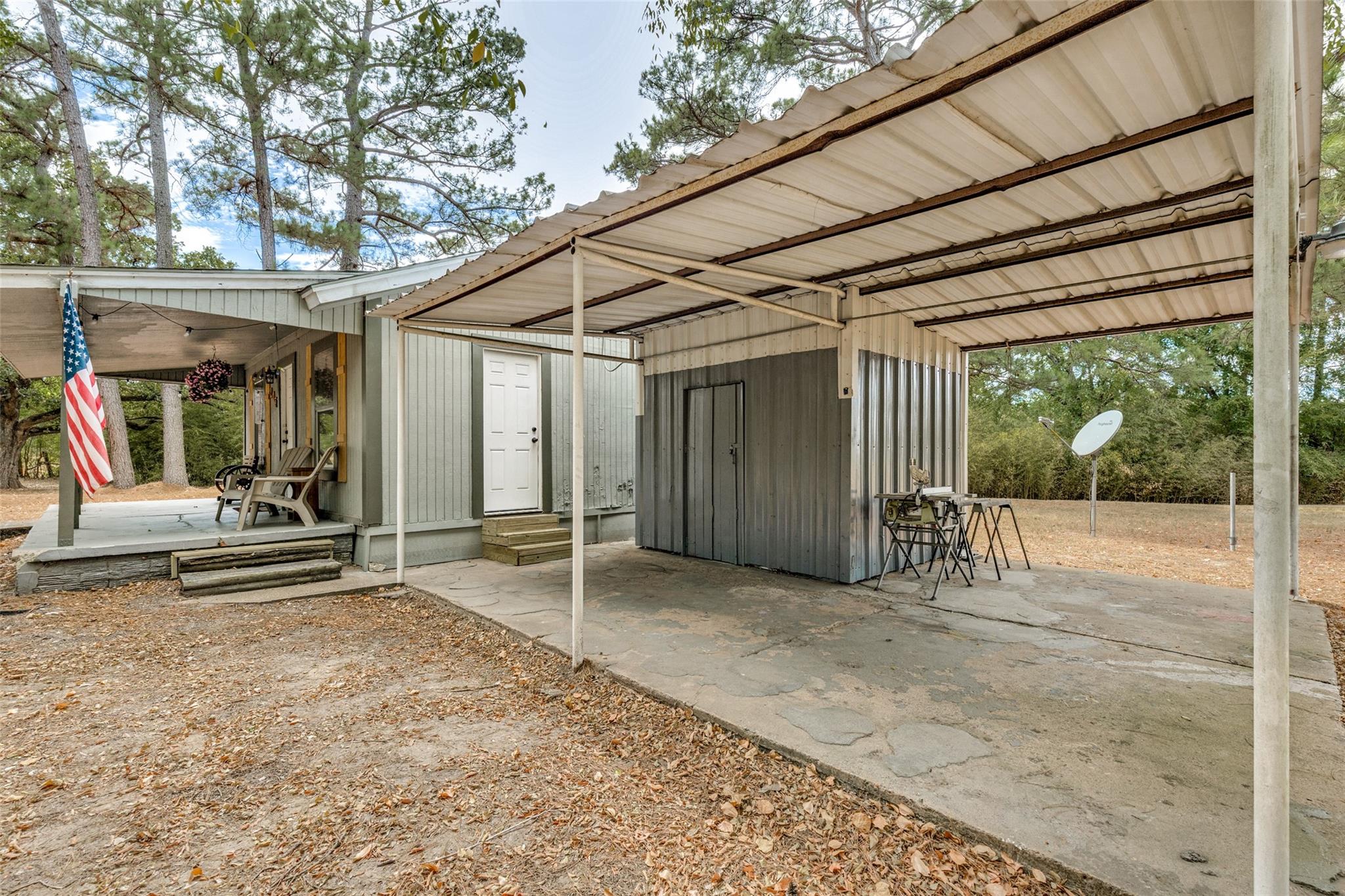 main property photo 6